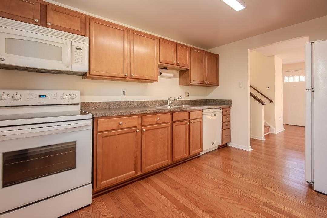 2658 Fanieul Hall CT photo 2