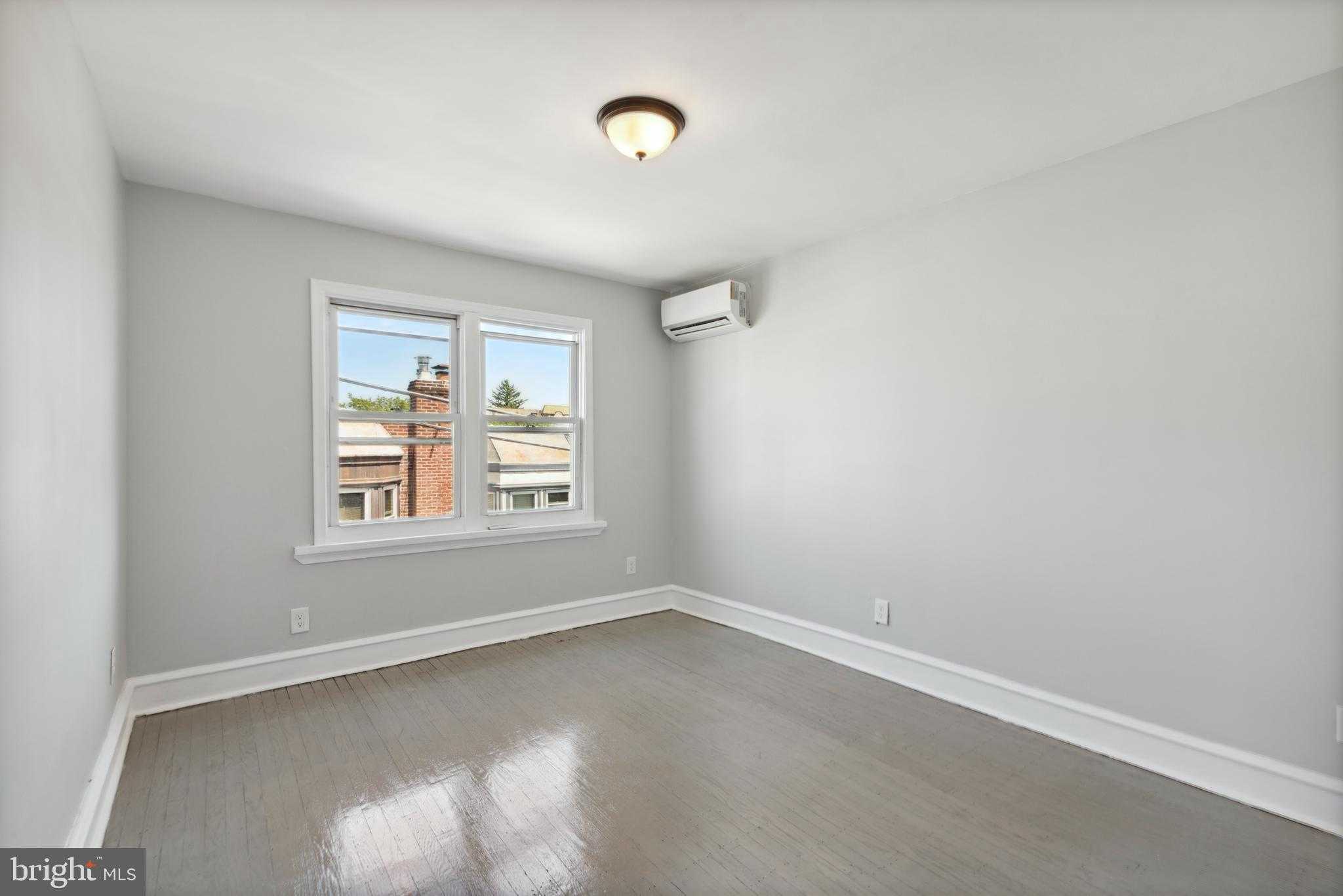 2414 77th Ave photo 16