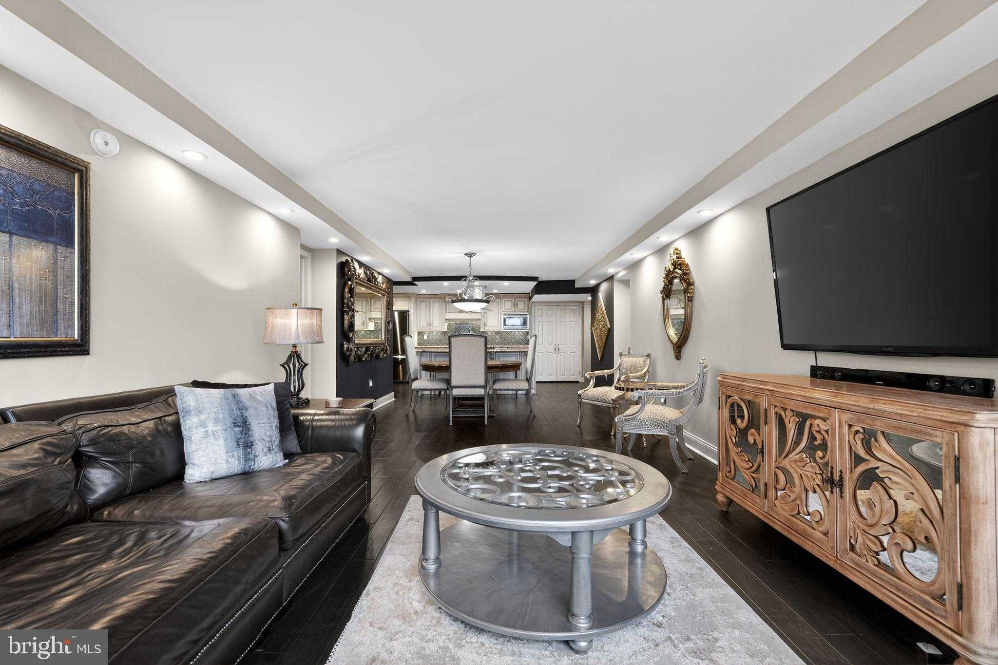 1420 Locust St Apt 31i photo 7