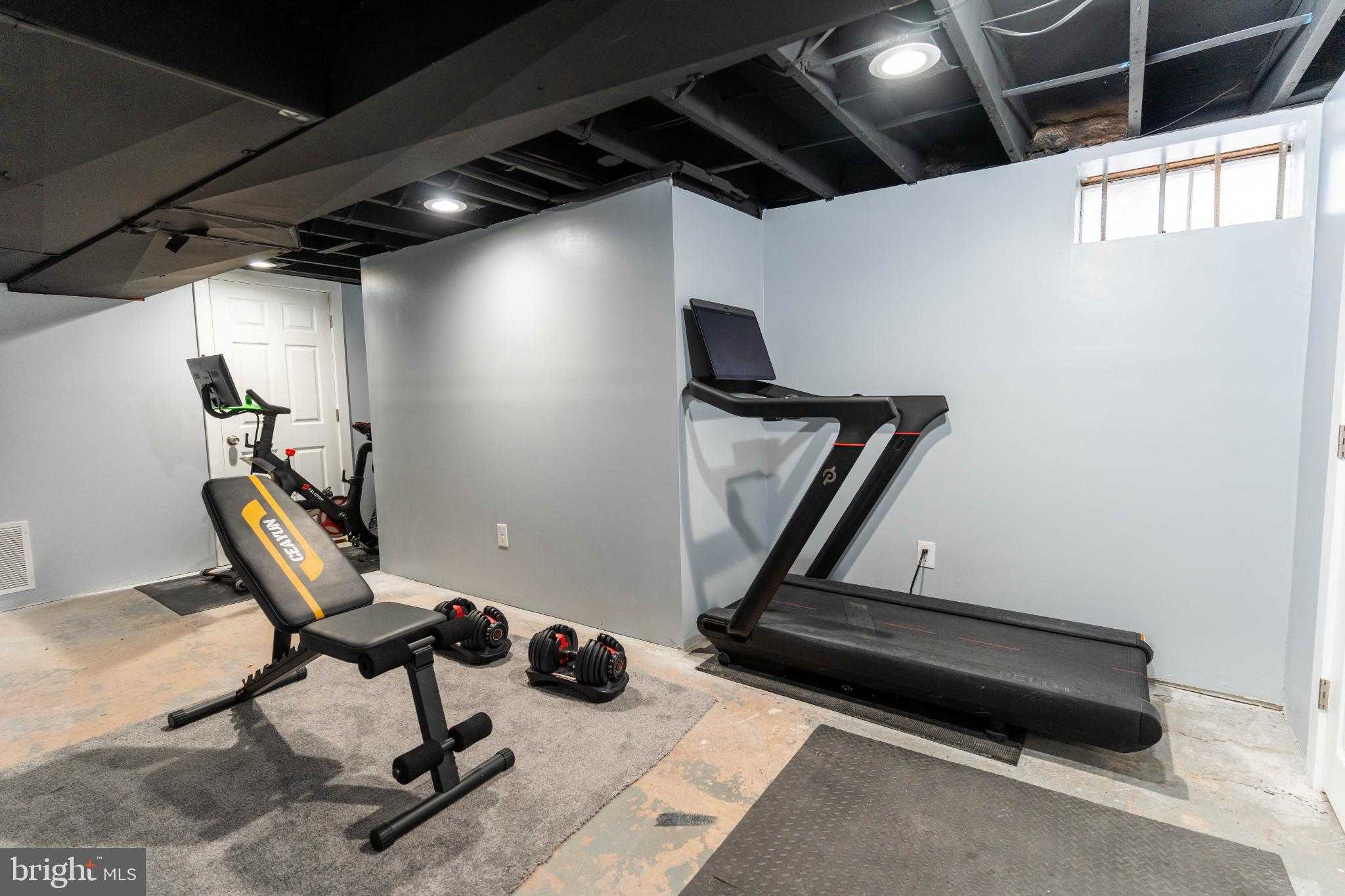 2732 Valley Woods Rd photo 34