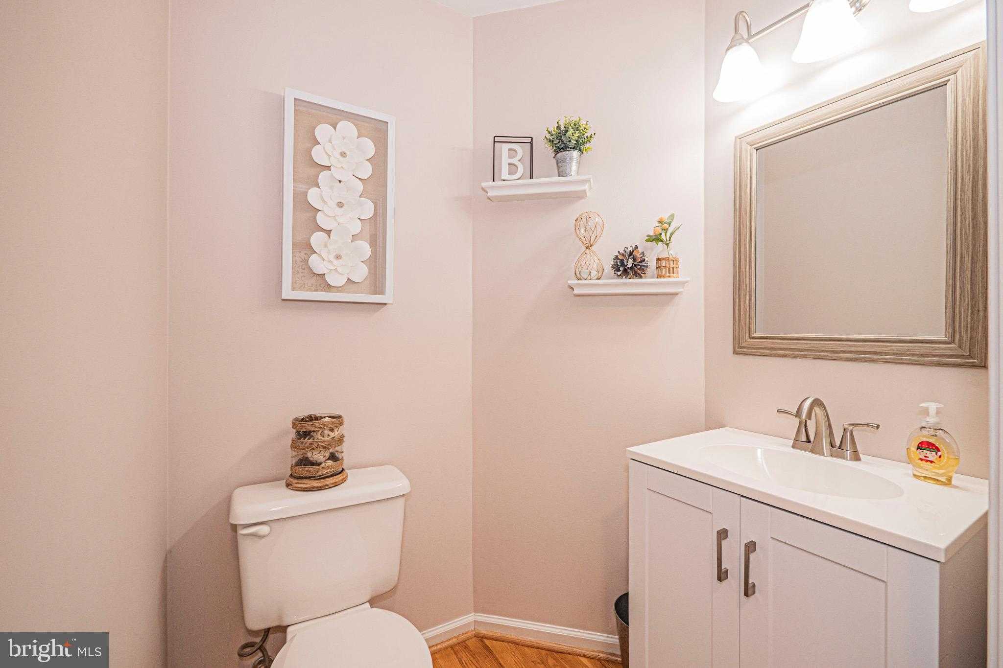 405 Mcclellan Dr photo 22