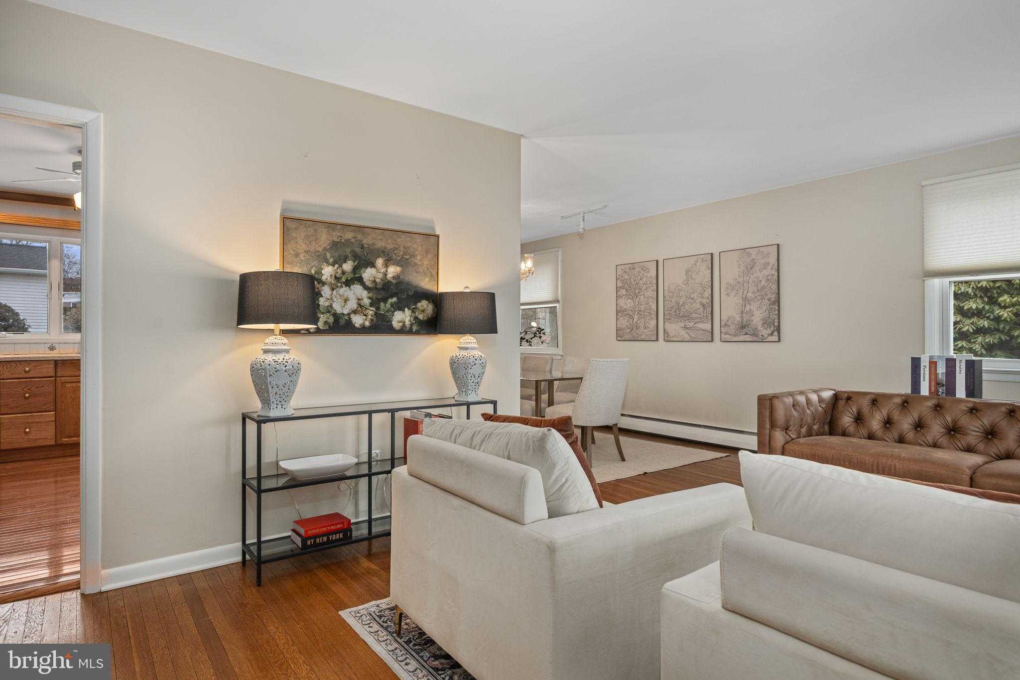 711 Elgin Rd photo 6