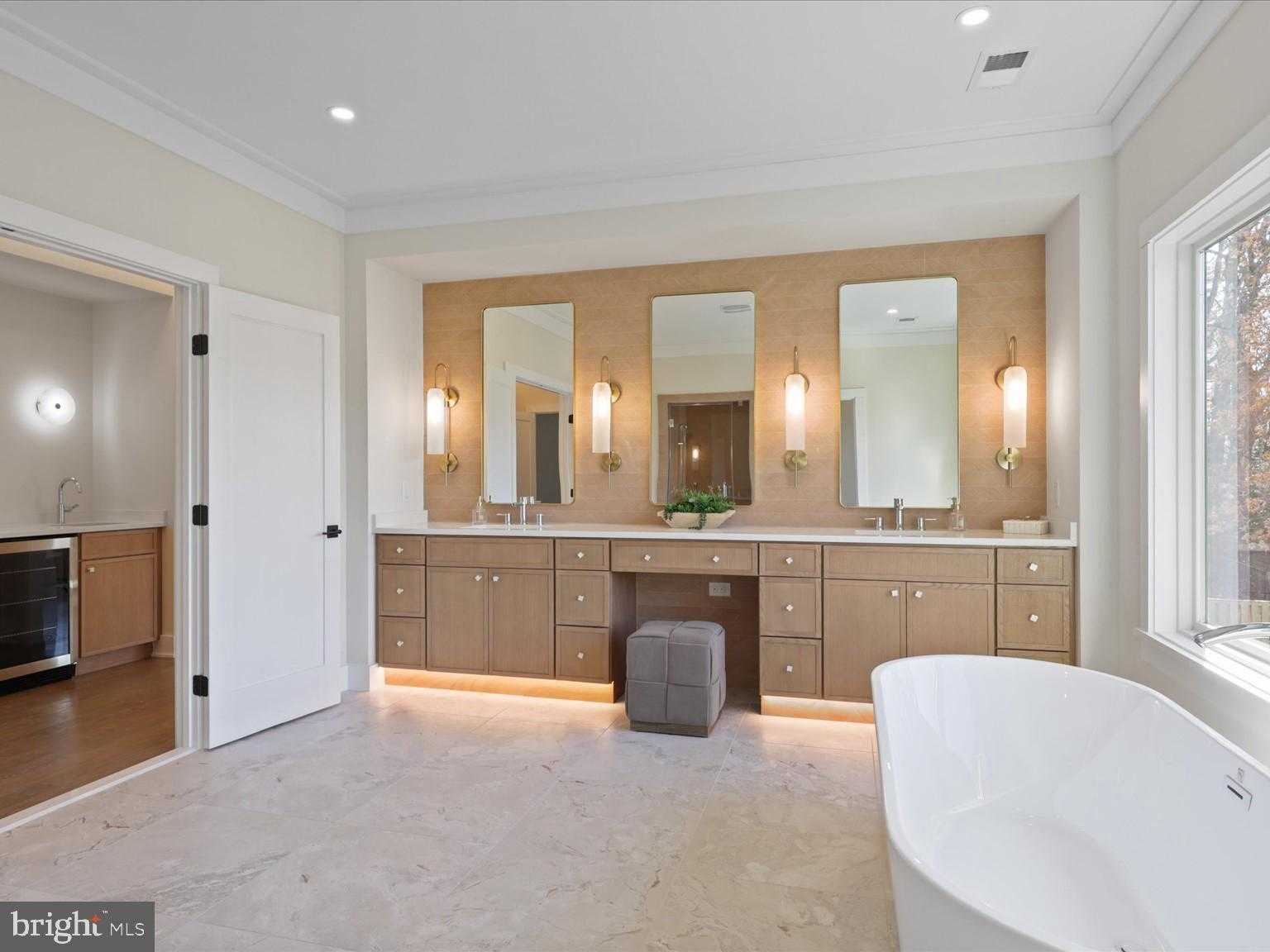 616 Gibson Cir SW photo 41