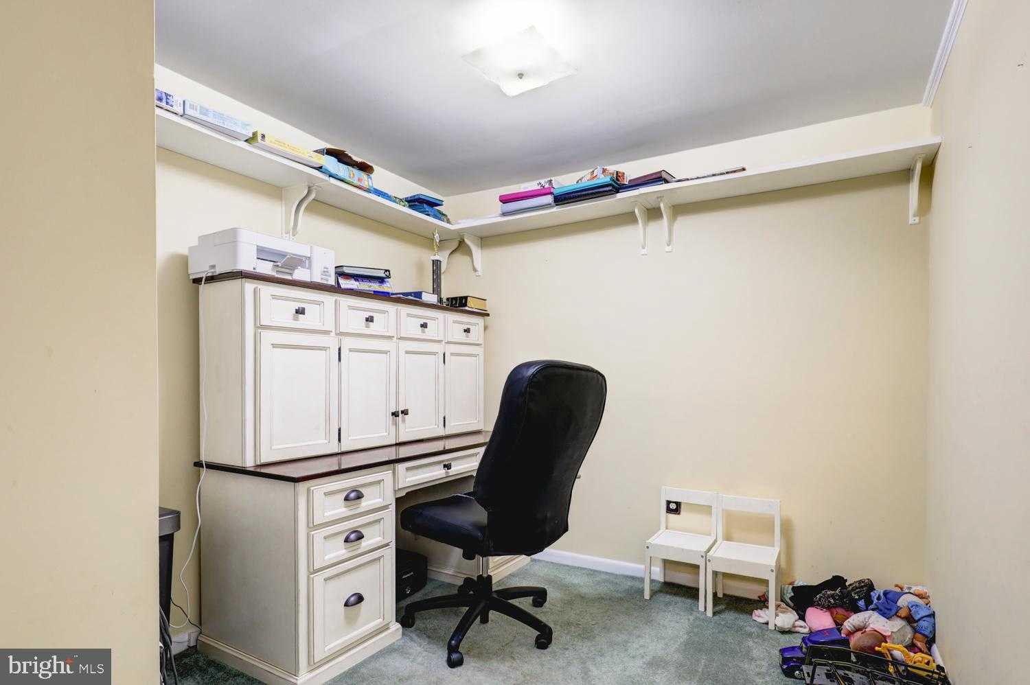 63 Preston Rd photo 36