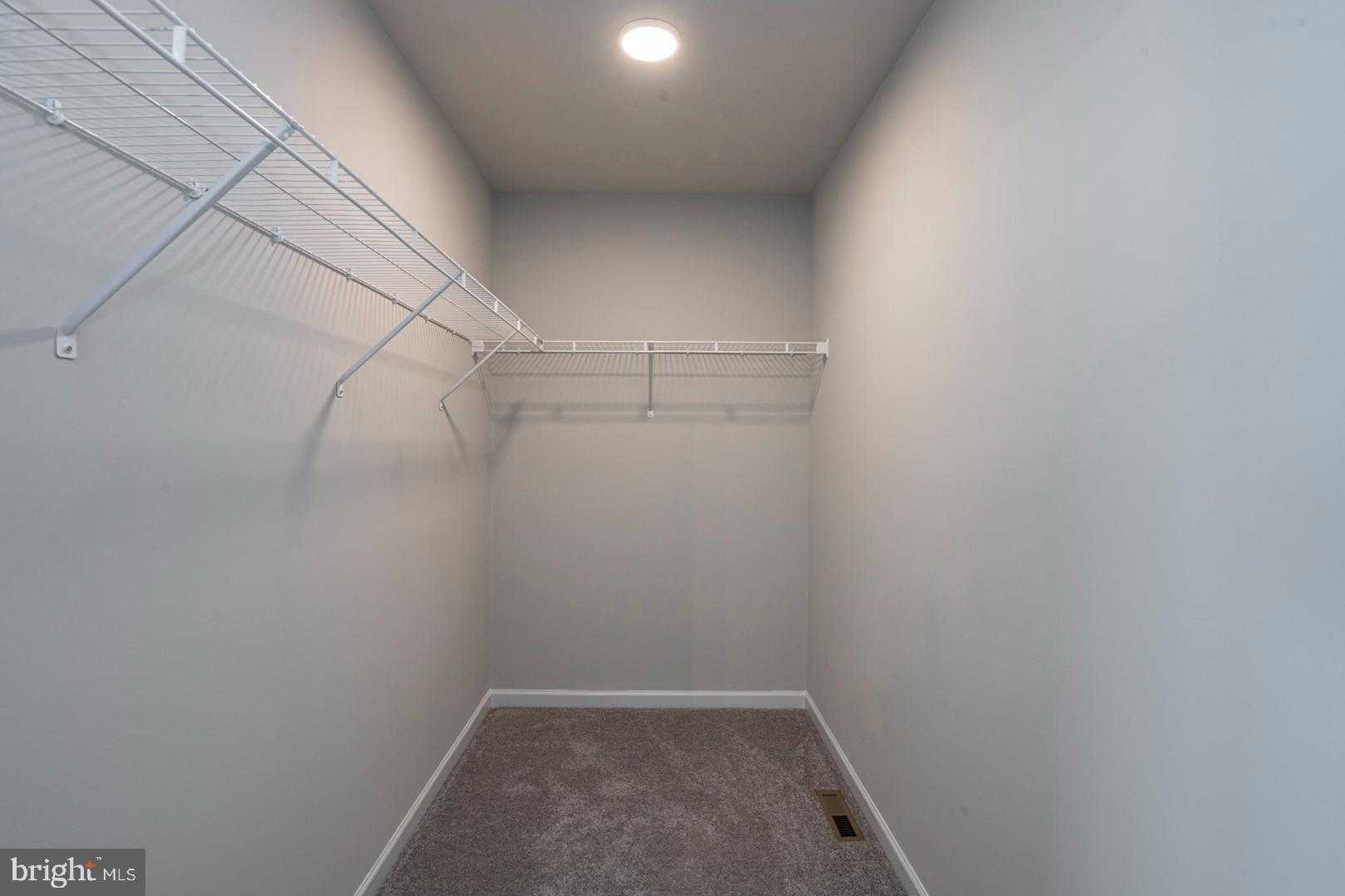 223 Lucille Way photo 12