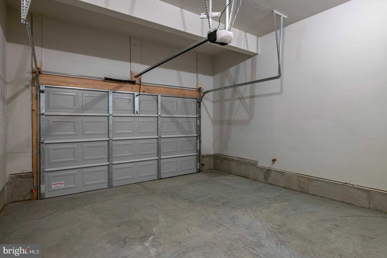 223 Lucille Way photo 16