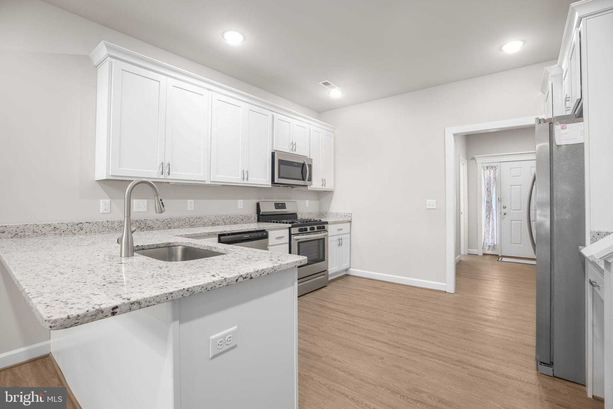 5711 Finley Rose CT photo 3