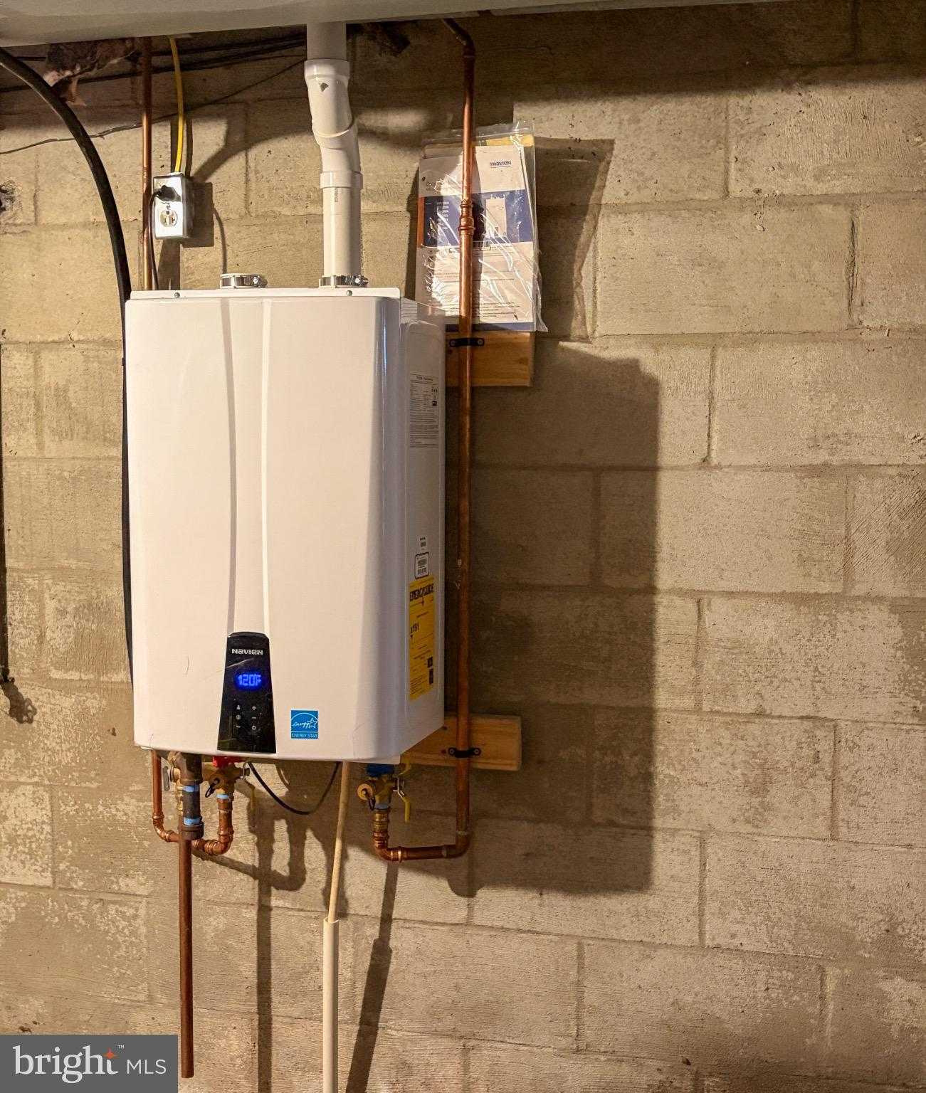 9 Lenker Ave photo 25