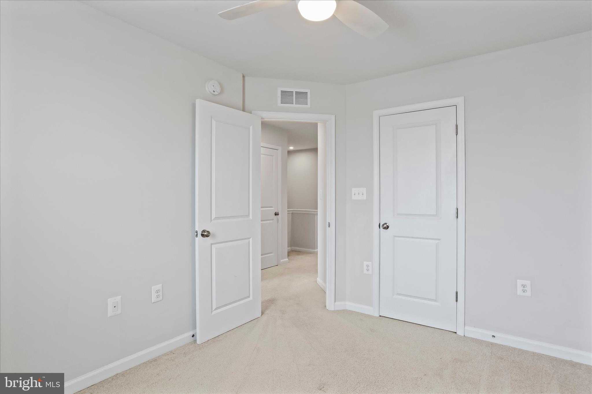 135 Presidents Pointe Ave photo 24