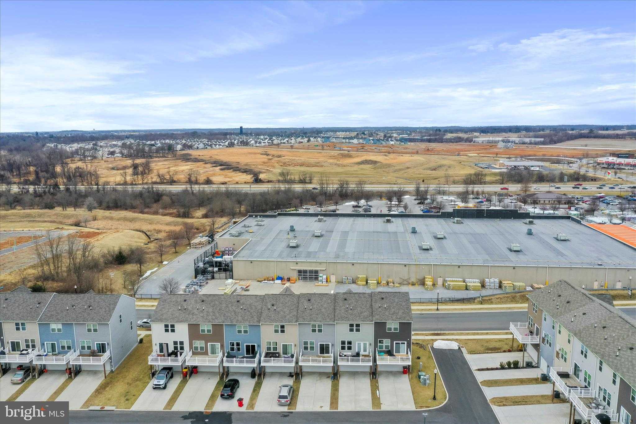 135 Presidents Pointe Ave photo 38