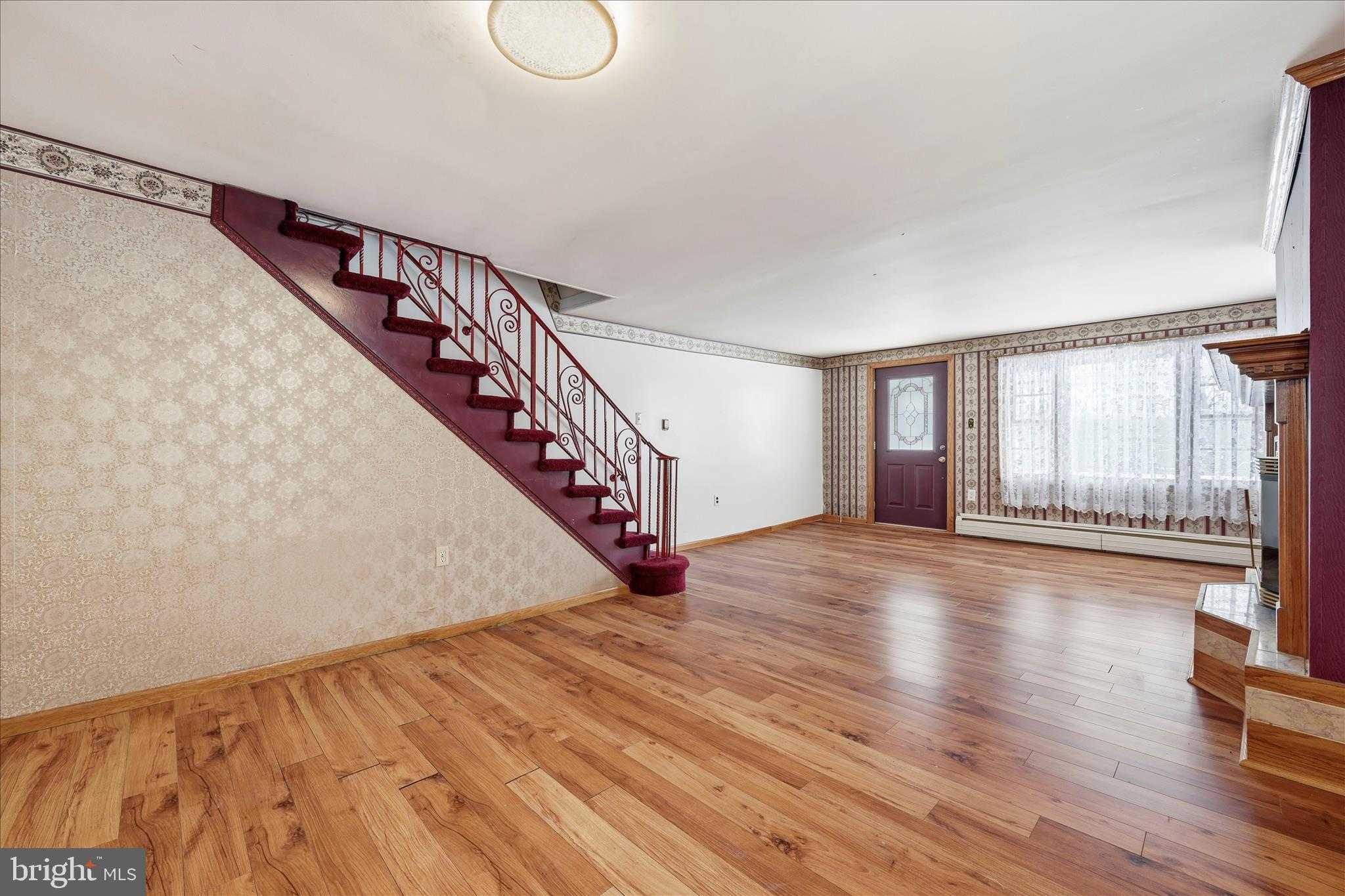 409 Roosevelt Dr photo 8