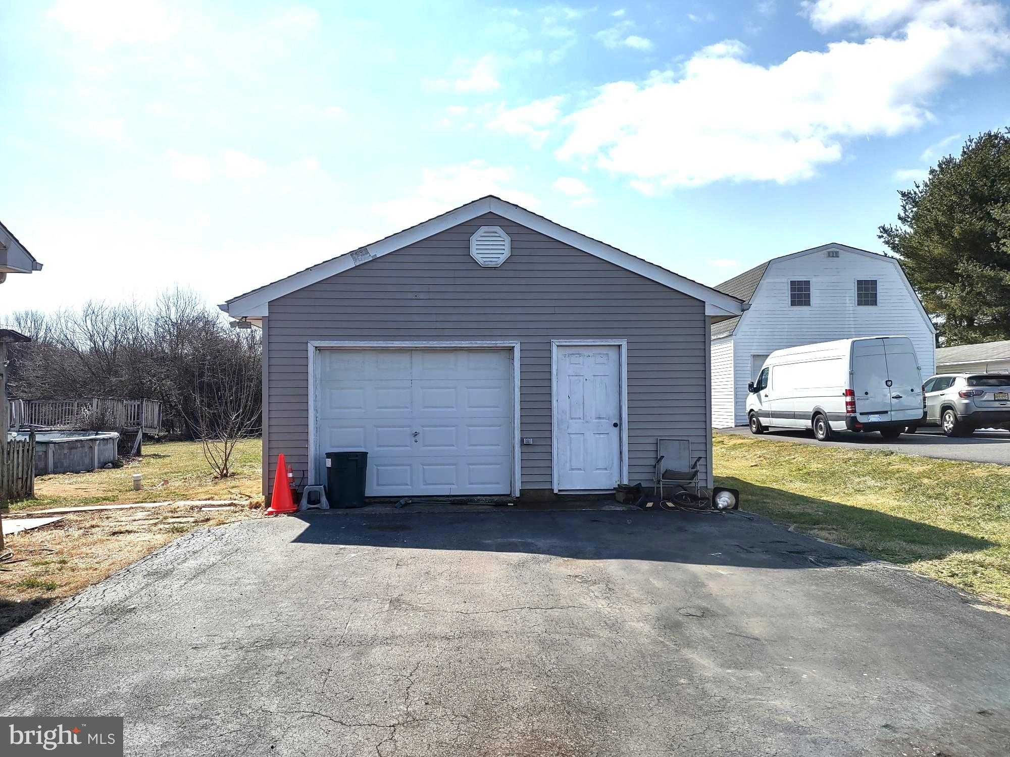 66 Ayers Dr photo 40