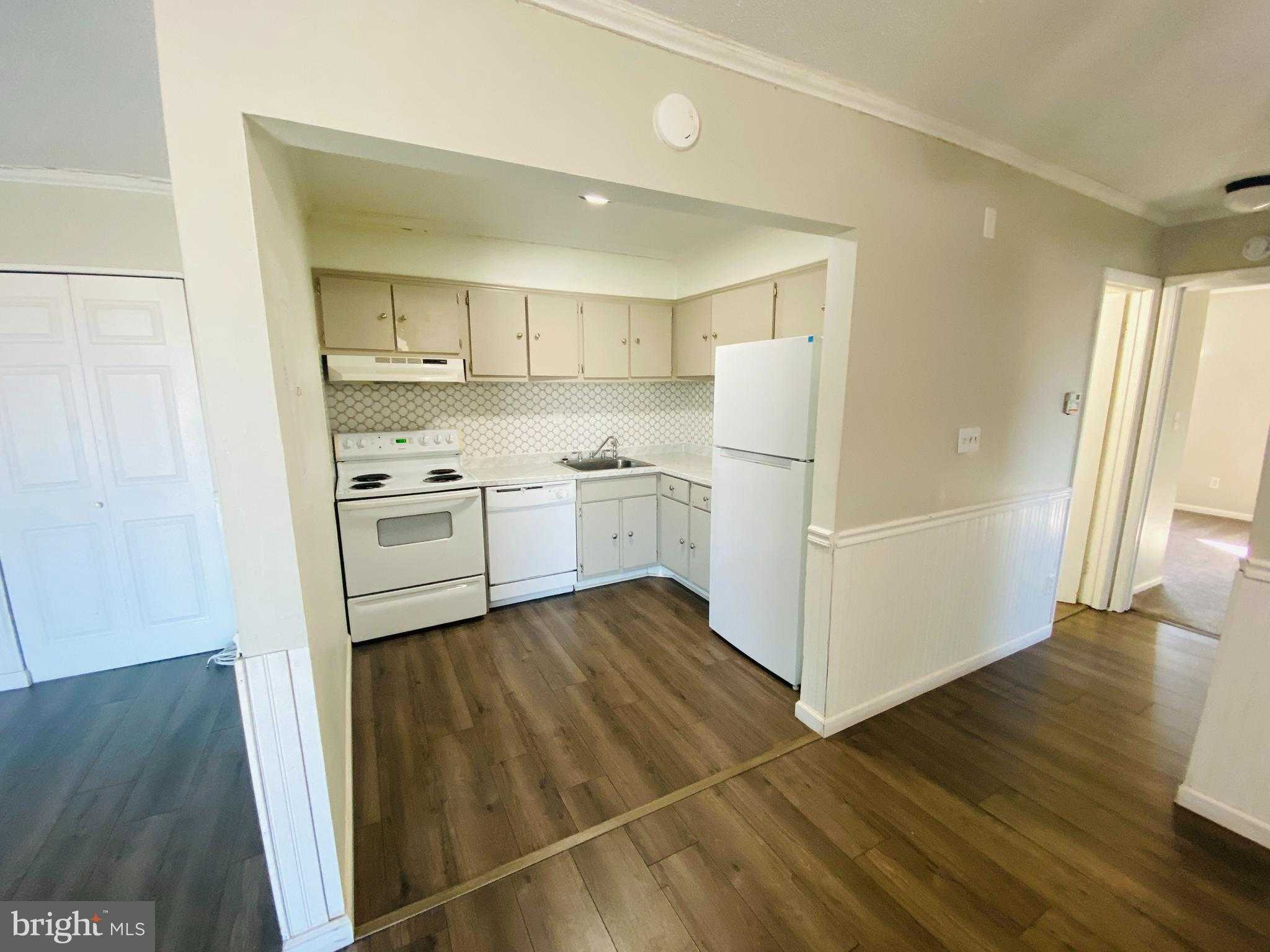 1028 Adams Ave Apt 3b photo 9