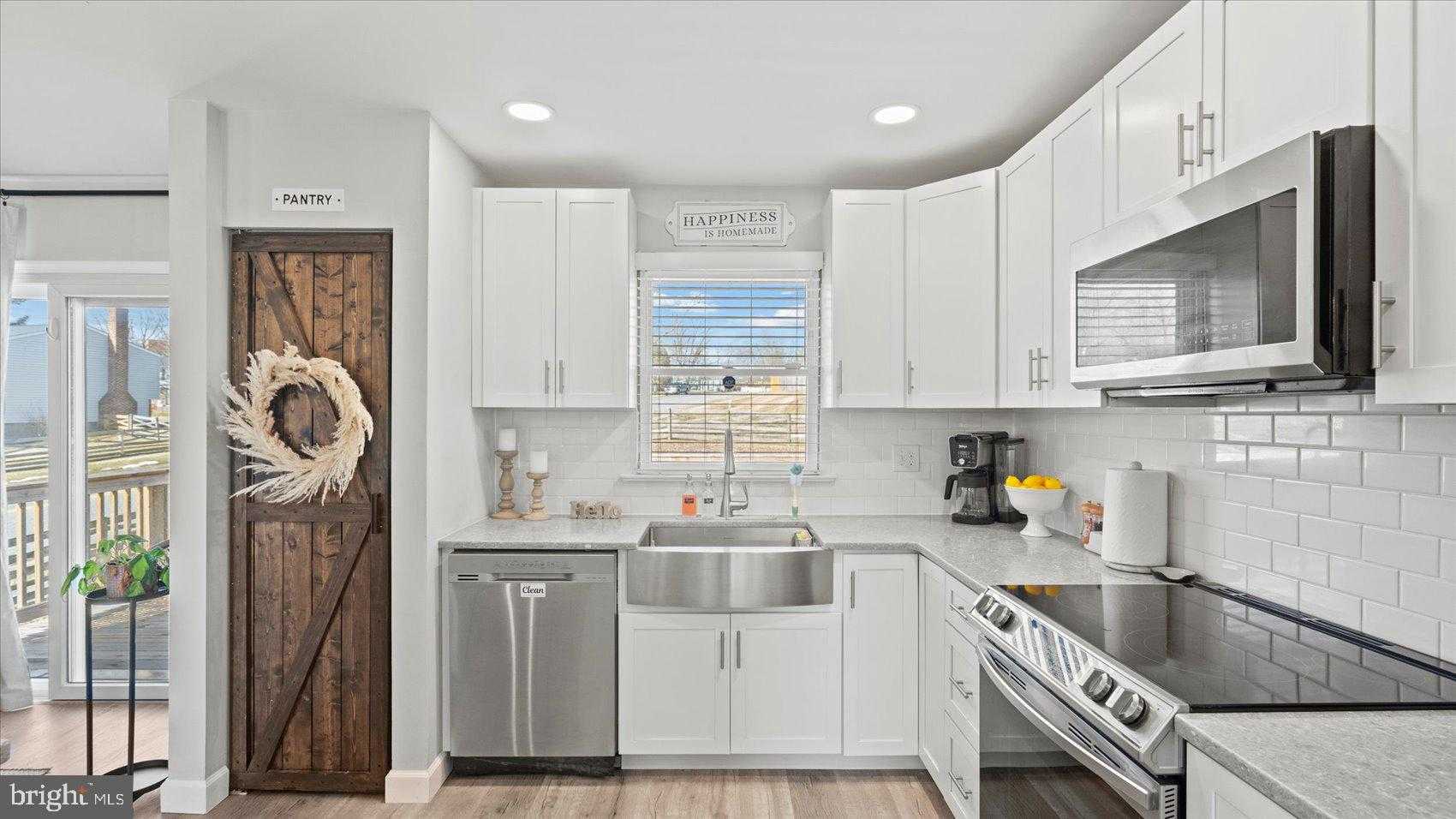 2930 Haddington CT photo 16