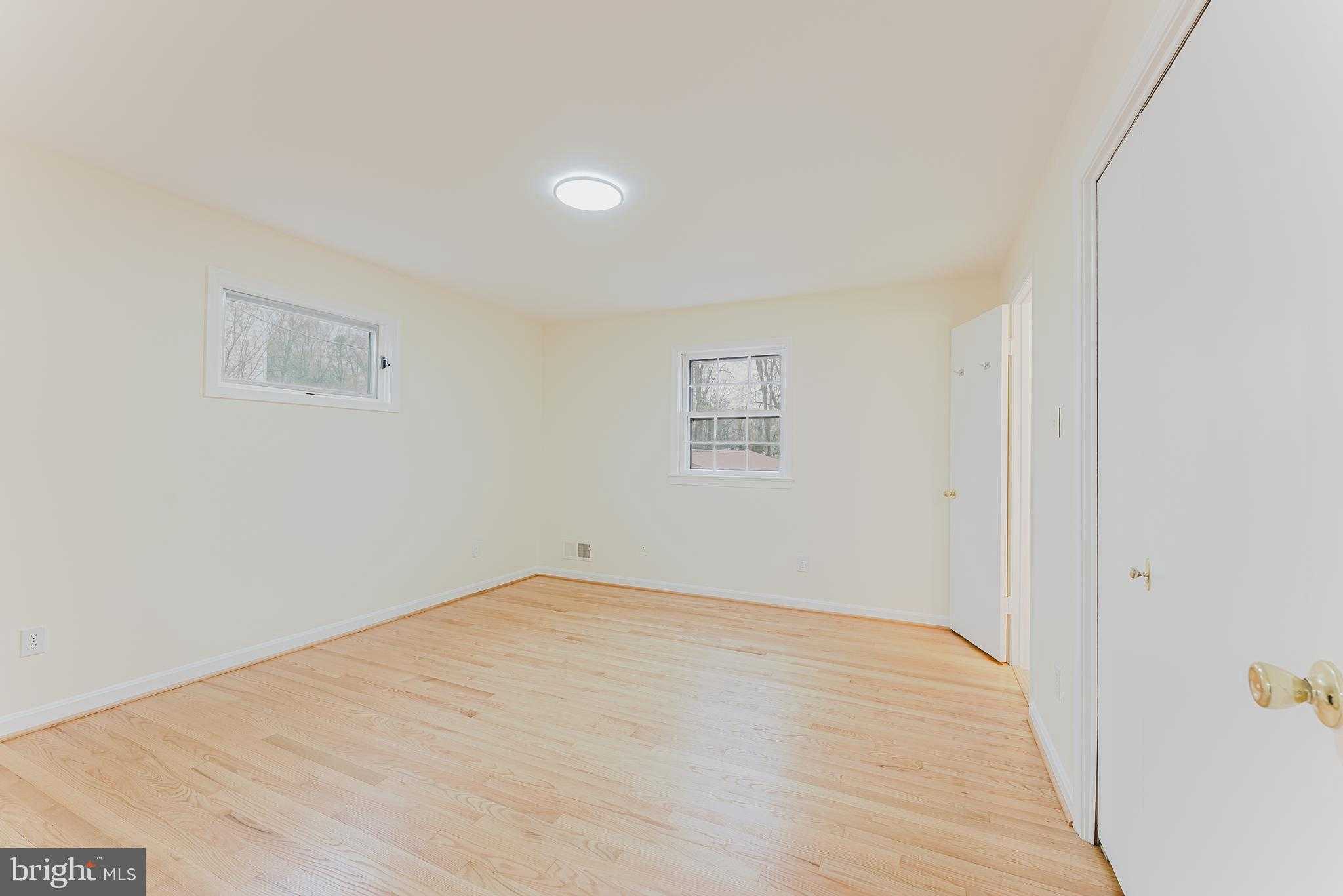 10811 Orchard St photo 28