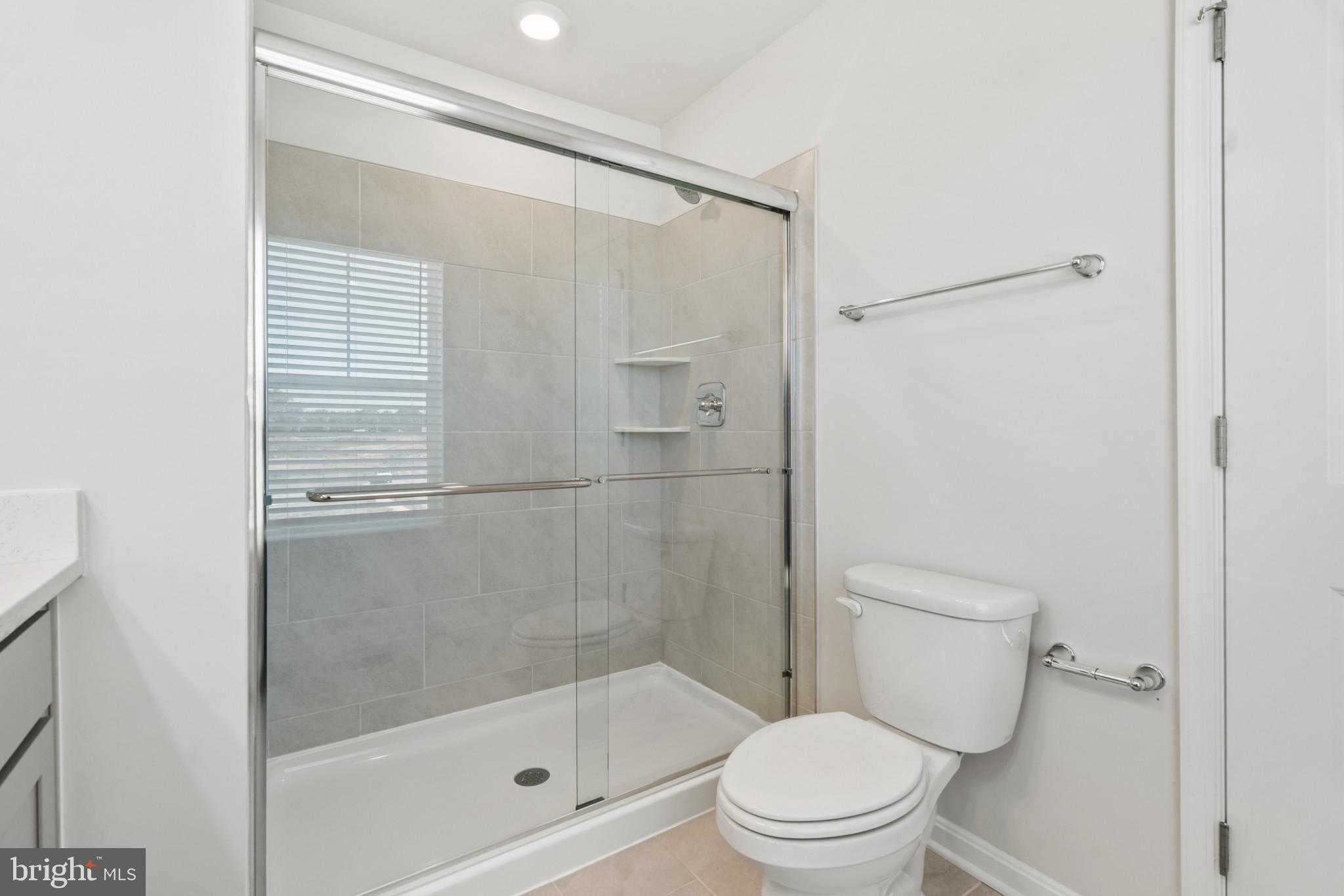 442 Ensemble Way photo 26