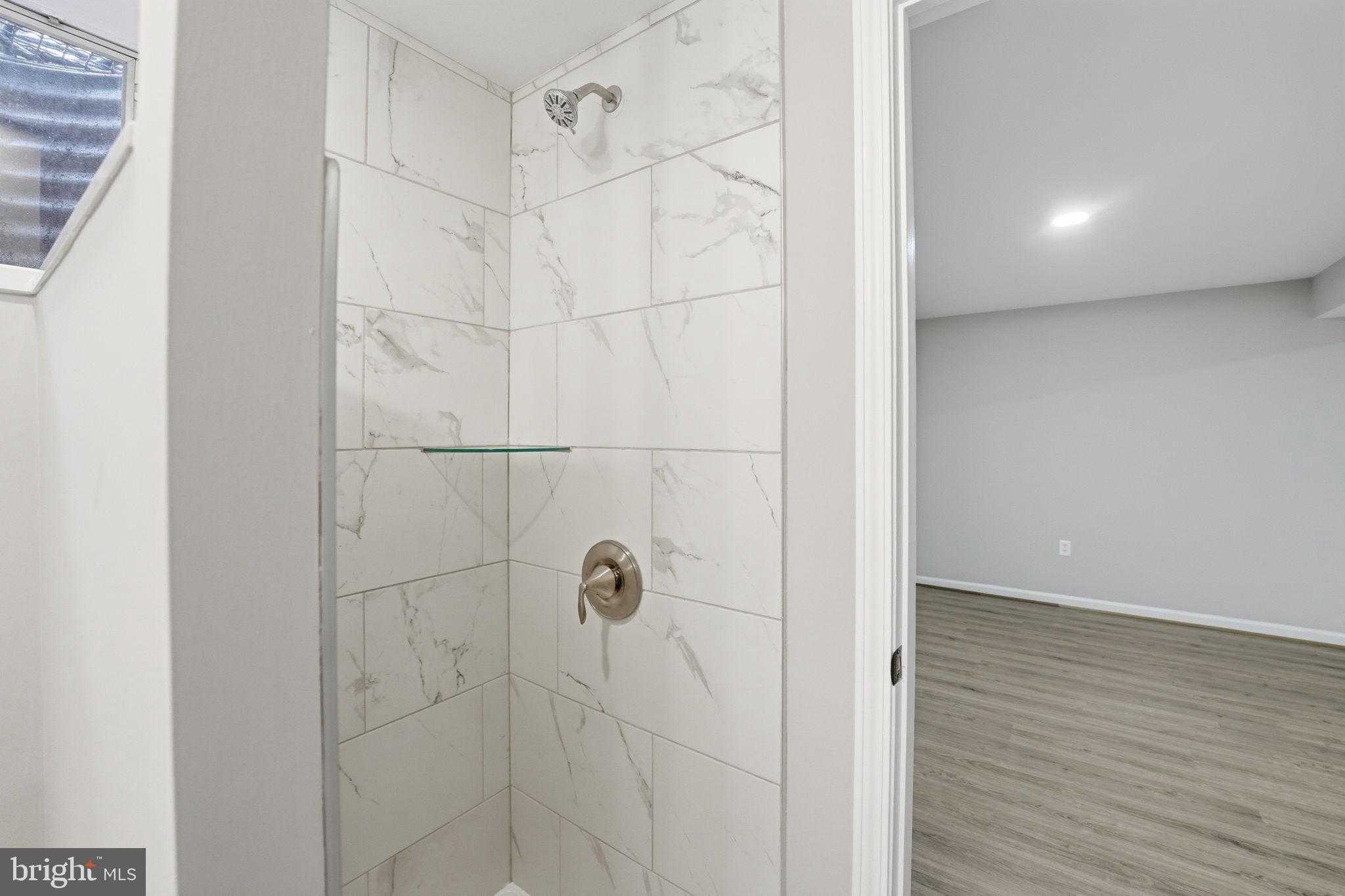 9438 Wallingford Dr photo 26