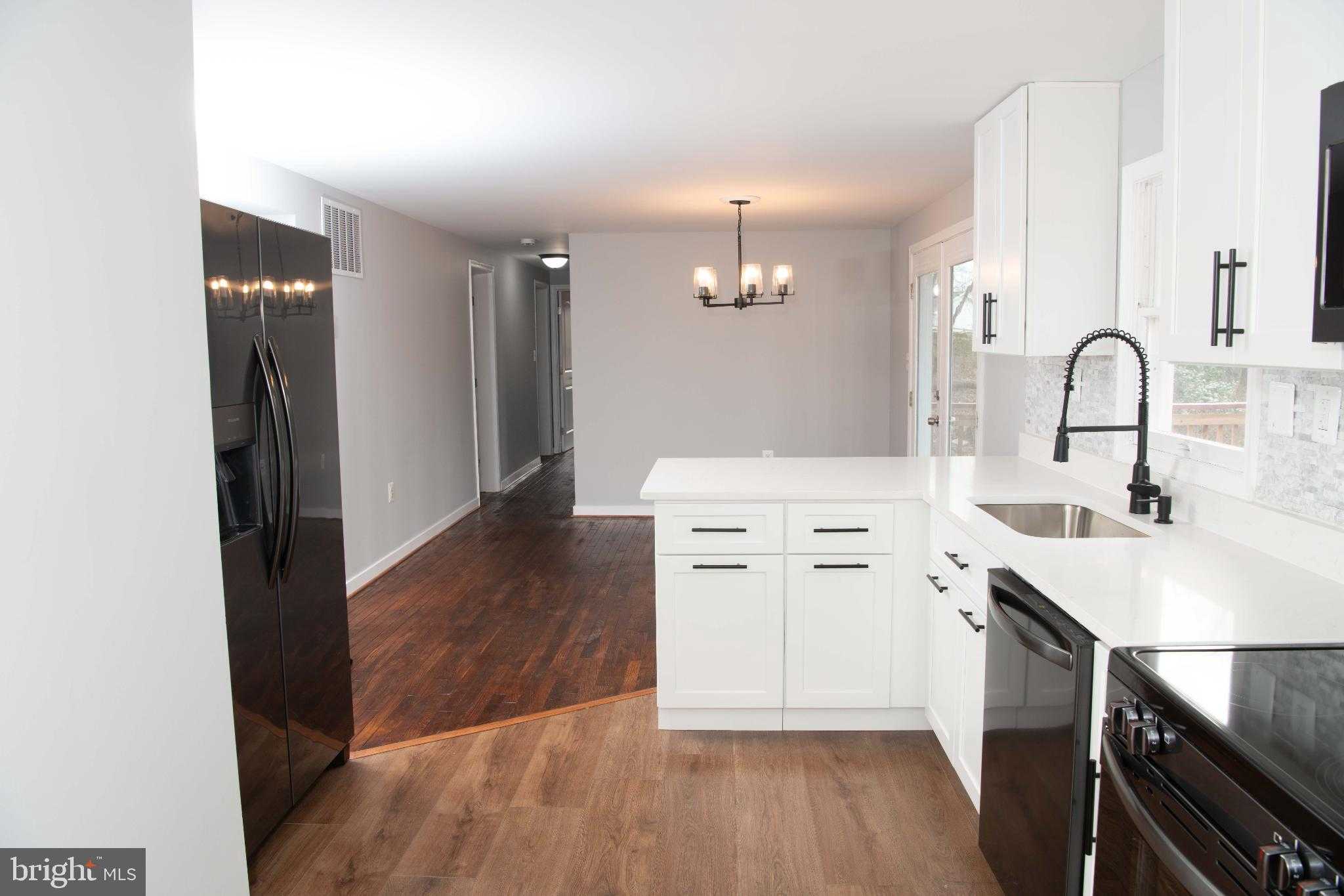 4785 Mountain Rd photo 7