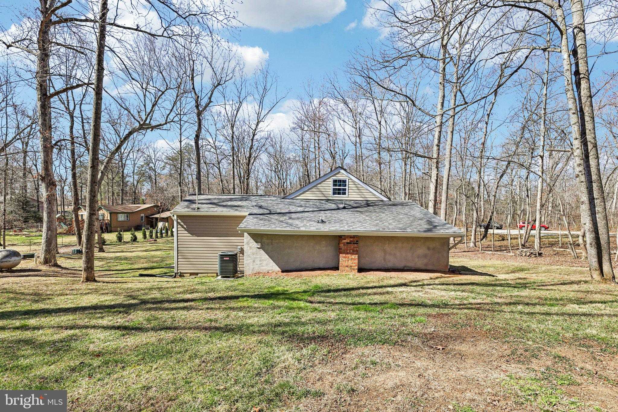 72 Hillcrest Dr photo 37