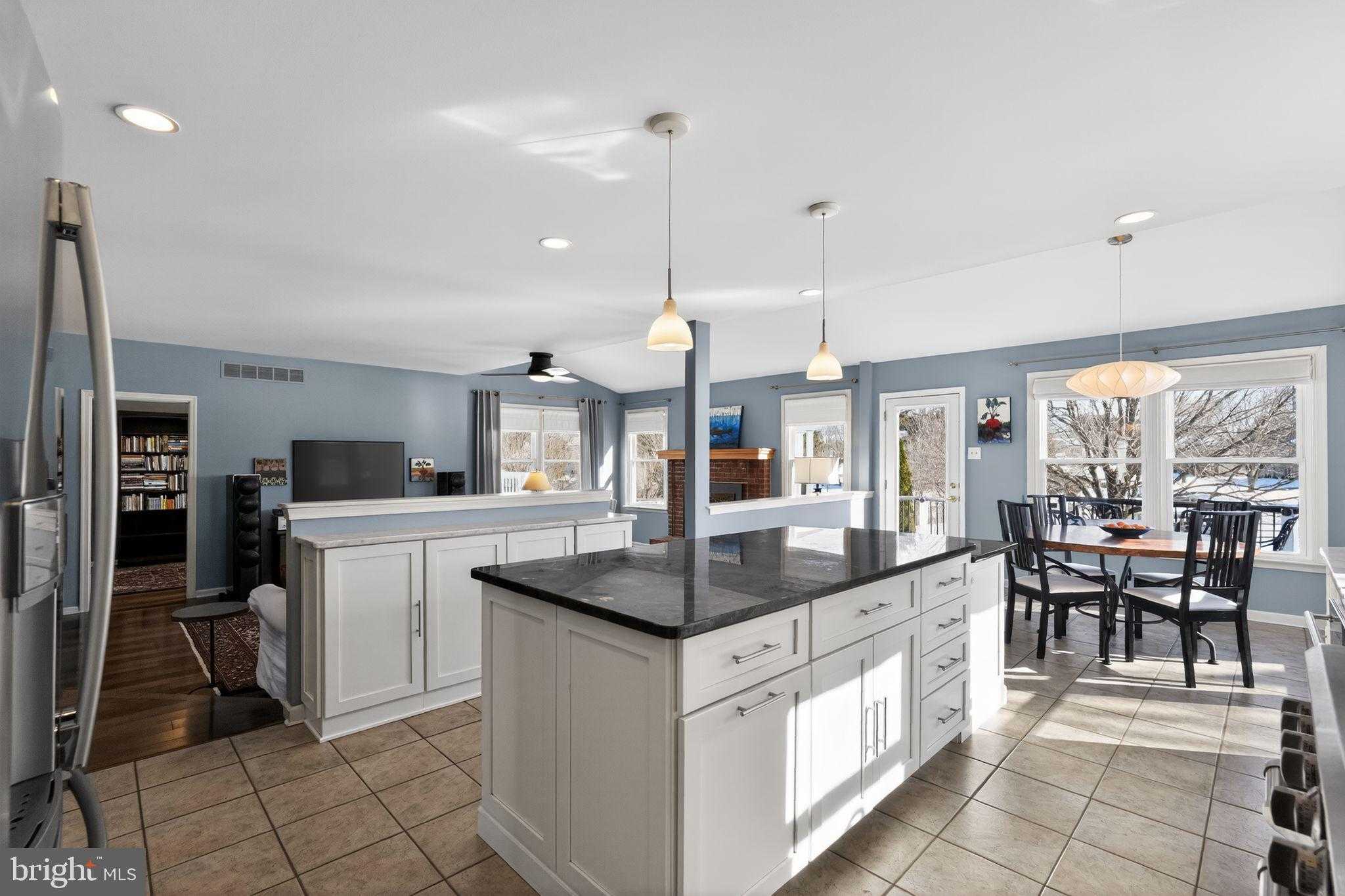 2301 Warner Rd photo 8