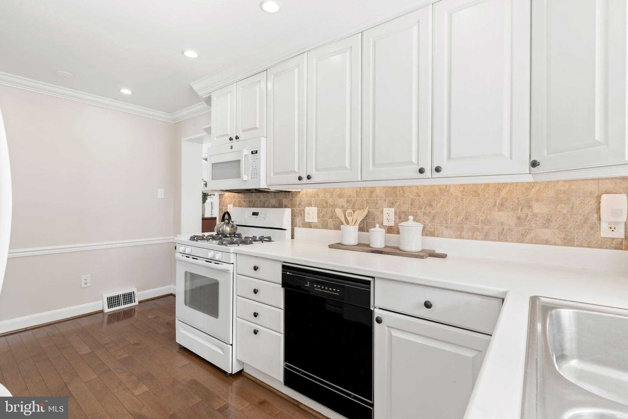 133 Clamar Ave photo 15