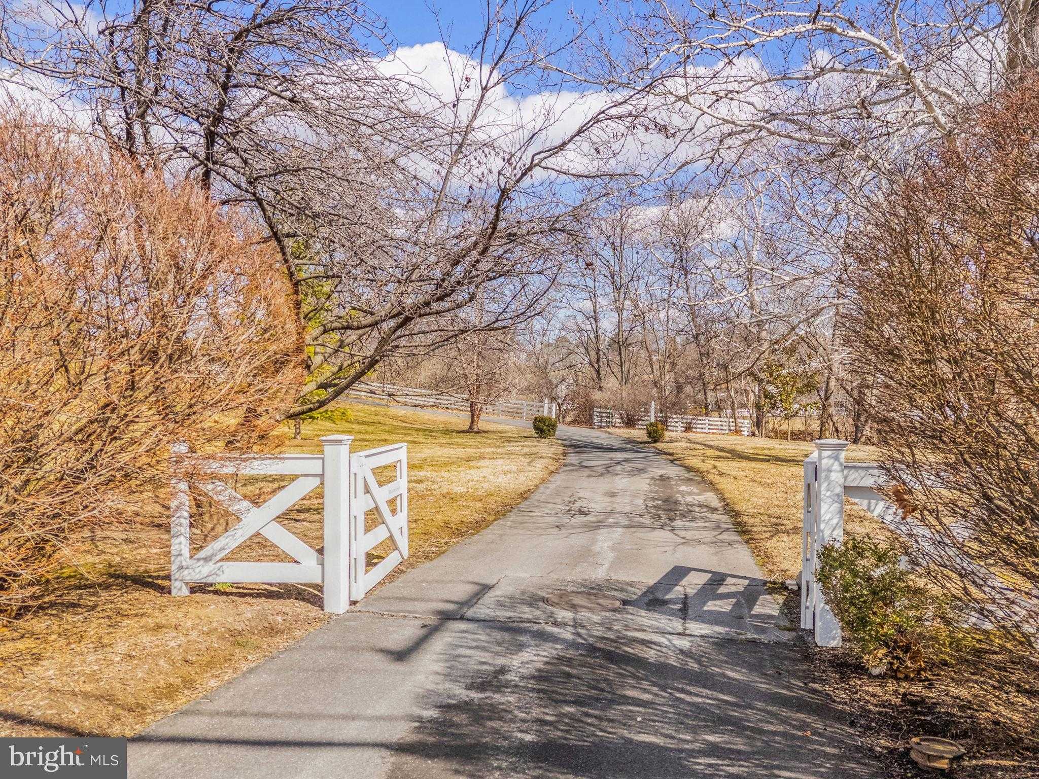 100 Country Club Cir photo 101