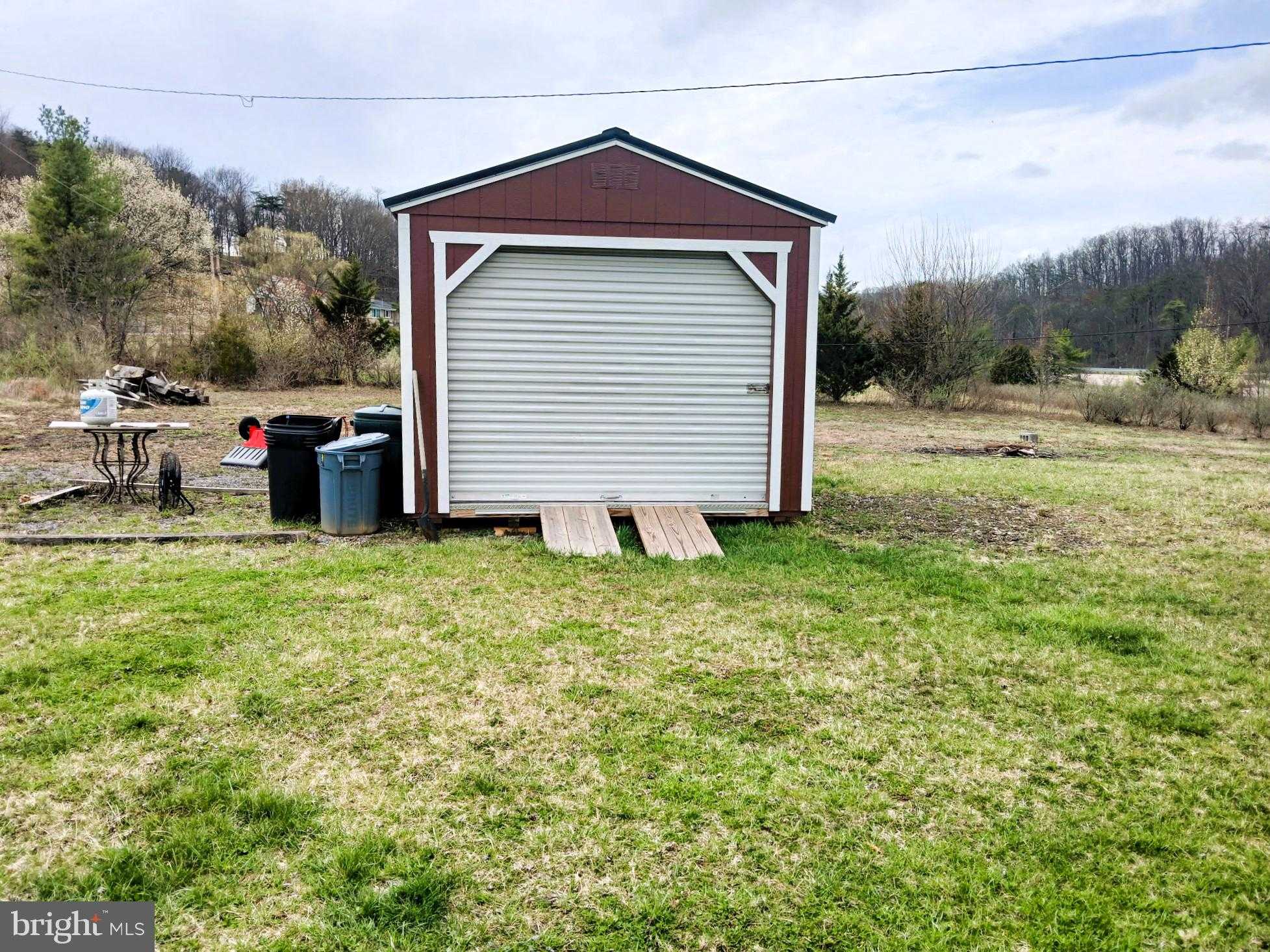 21531 National Pike NE photo 25