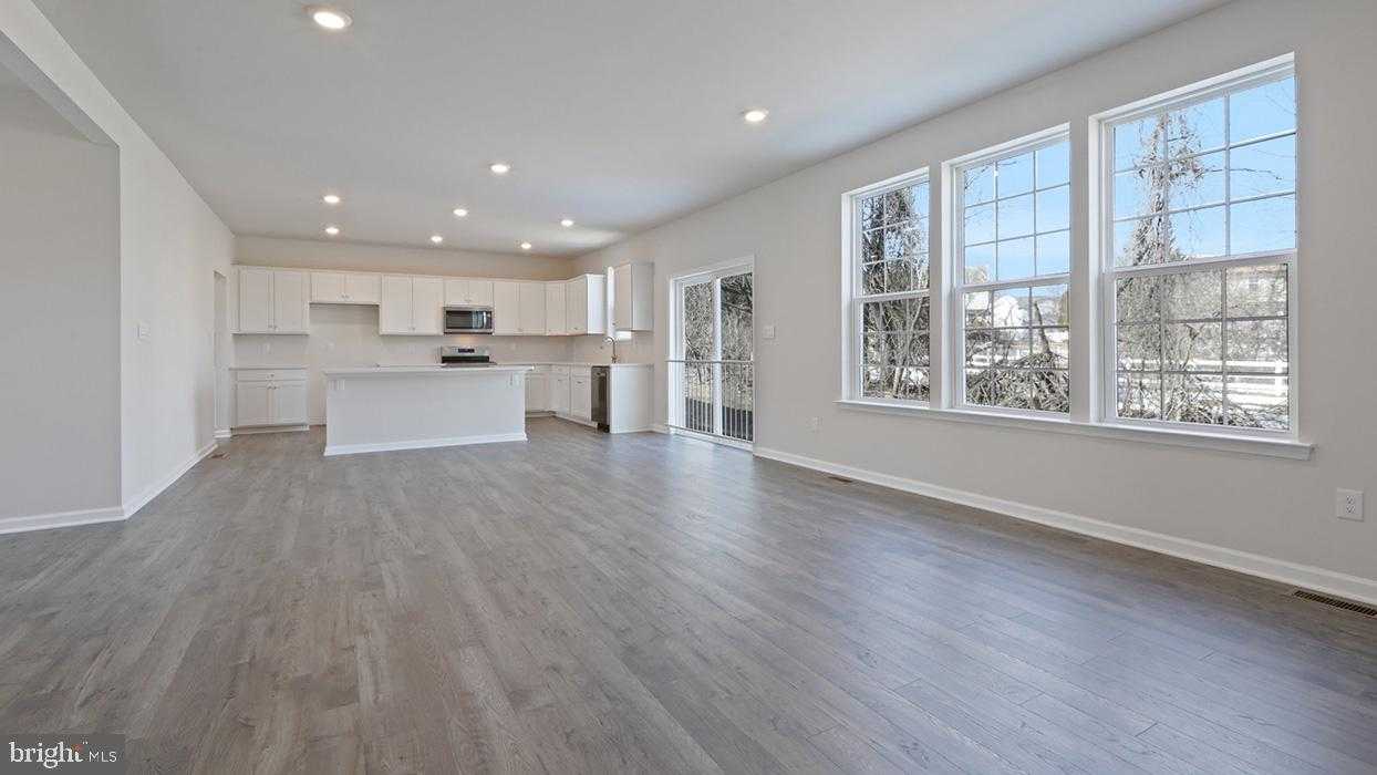 114 Winding Rd photo 14