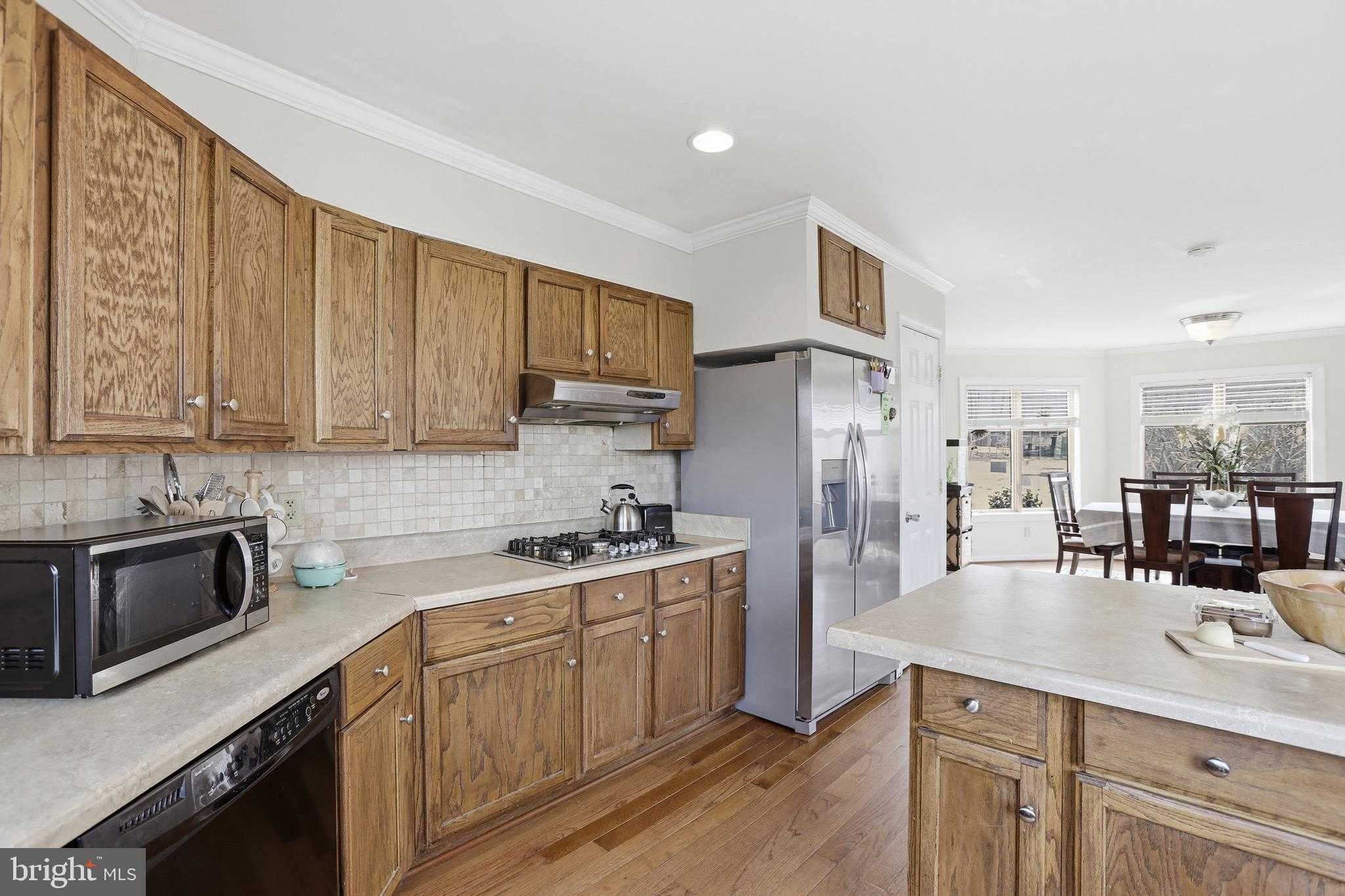 115 Waterside Ln photo 16