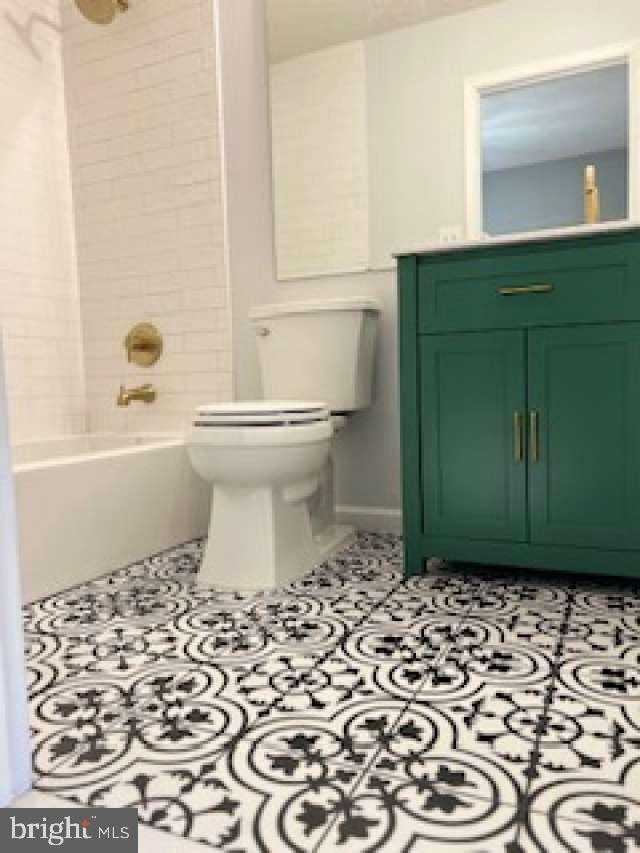 8015 Brightwood CT photo 16