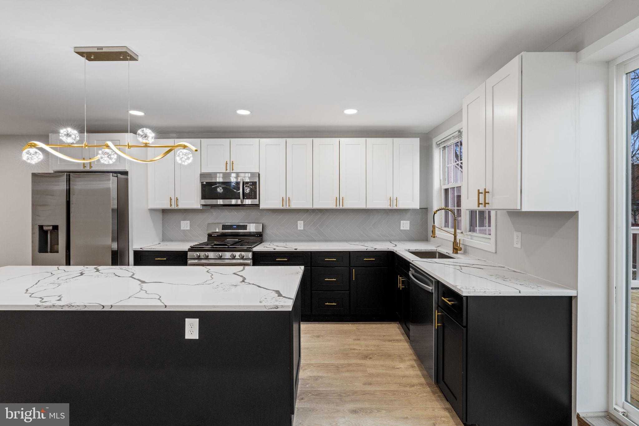 8546 Forrest Ave photo 13