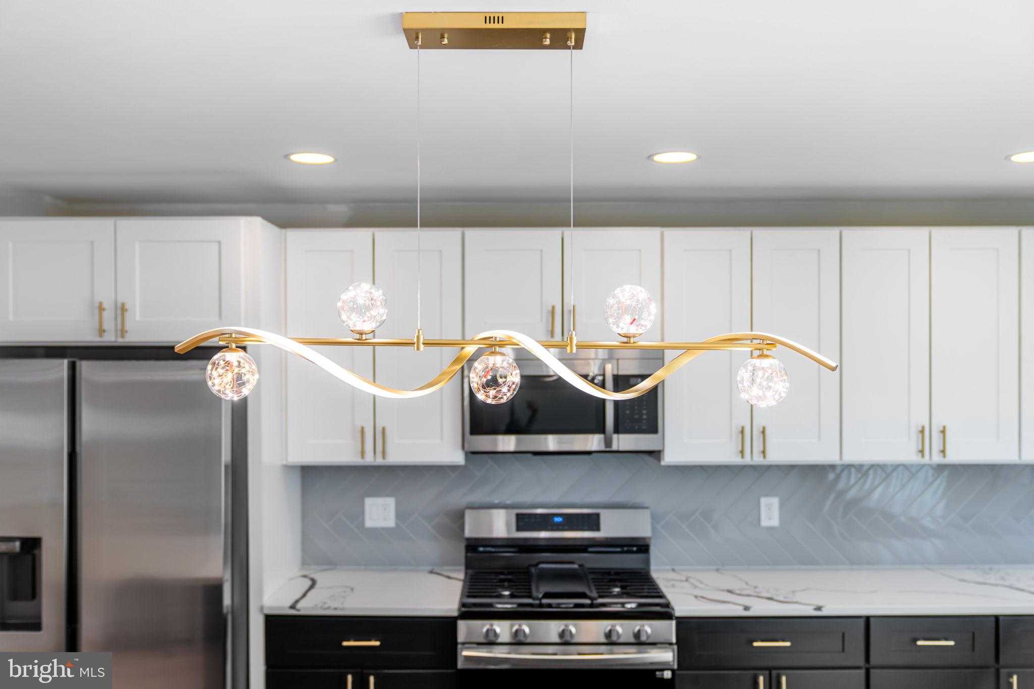 8546 Forrest Ave photo 16