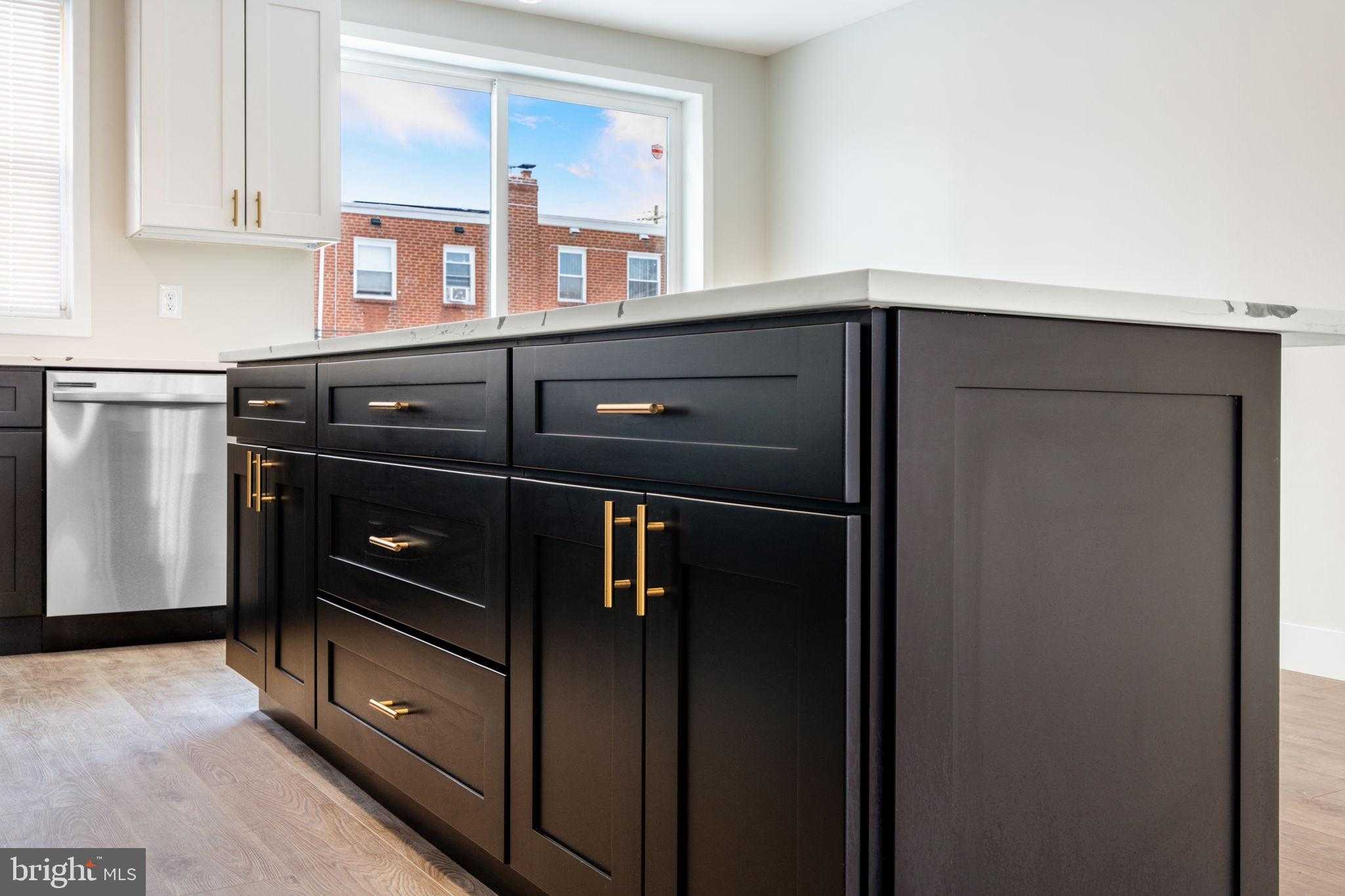 8546 Forrest Ave photo 17