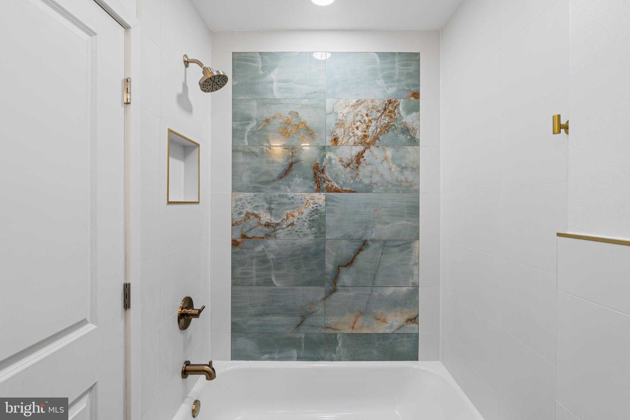 8546 Forrest Ave photo 28