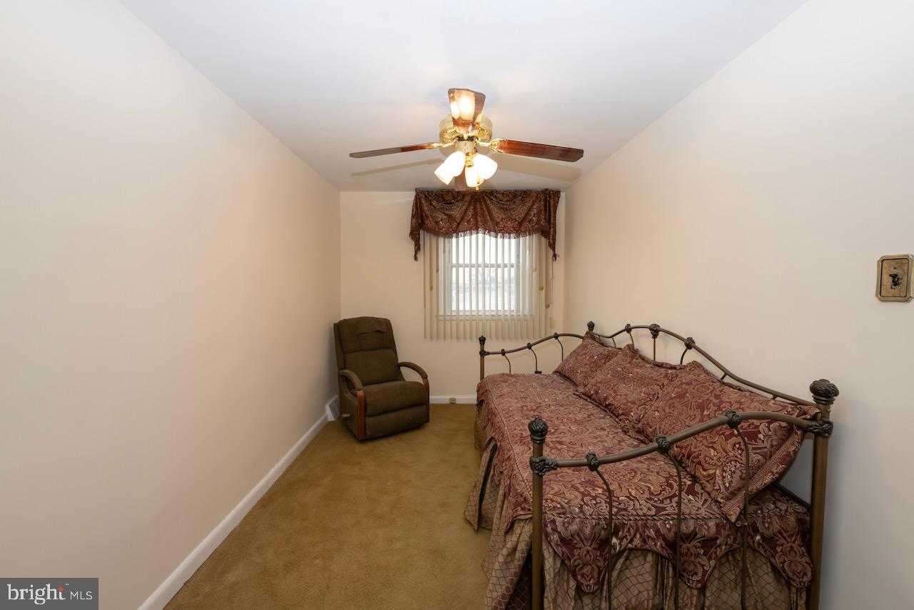 8648 Rugby St photo 38