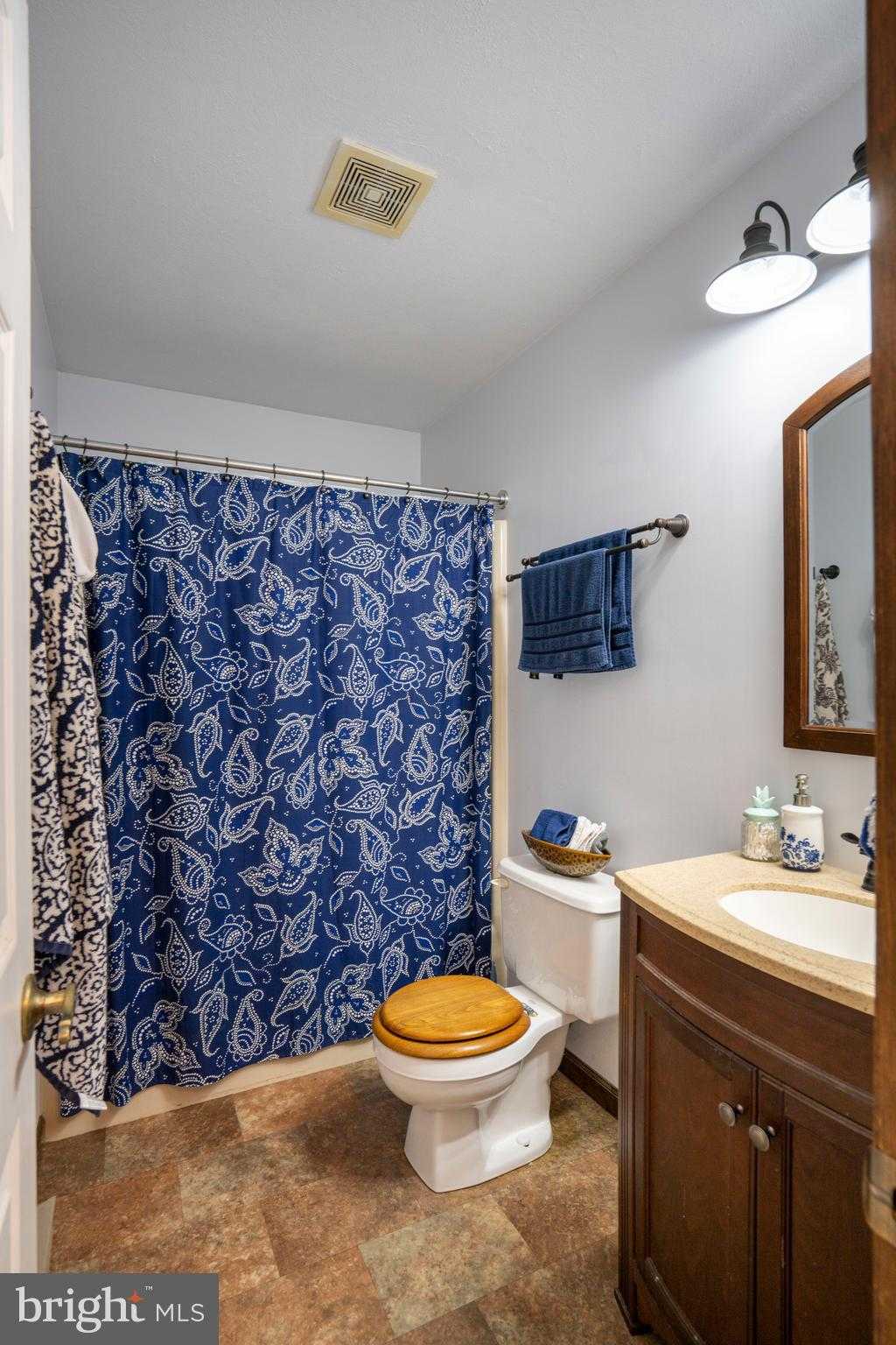 128 Haverford Cir photo 22