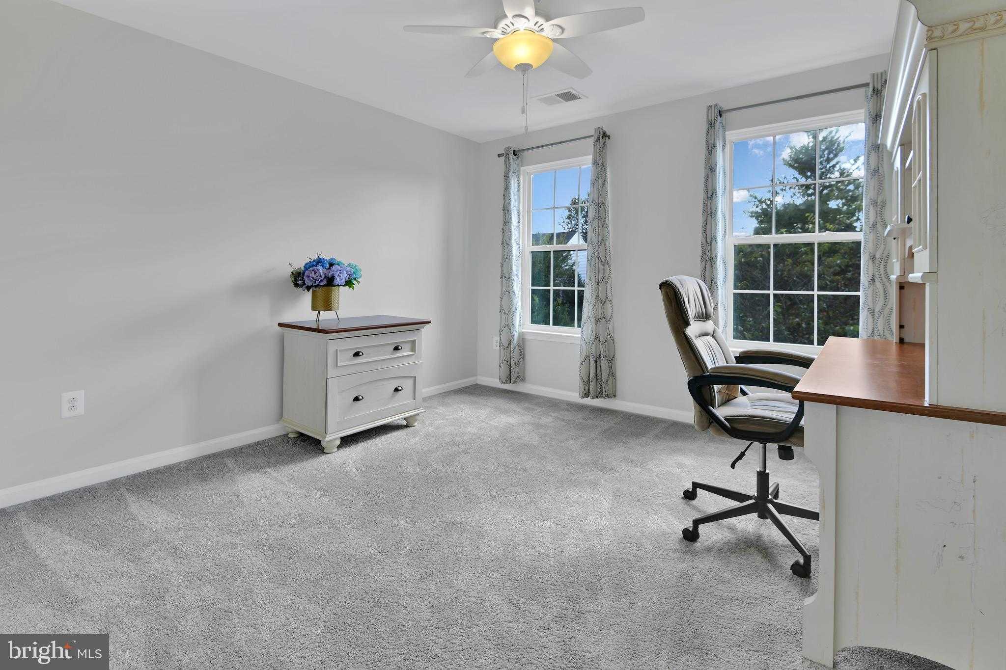 9102 Seward St photo 24