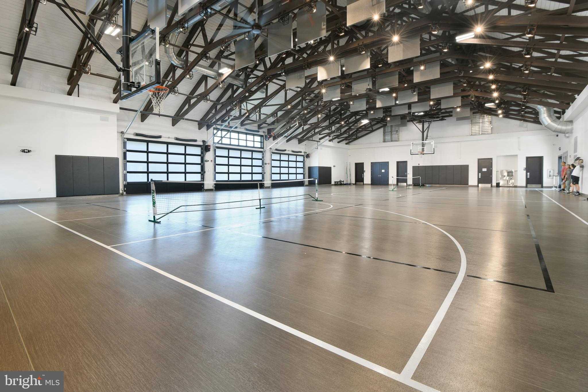 9102 Seward St photo 42