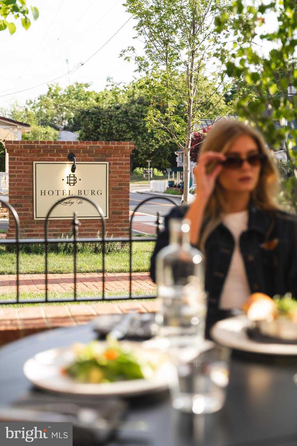 212 S King St photo 17