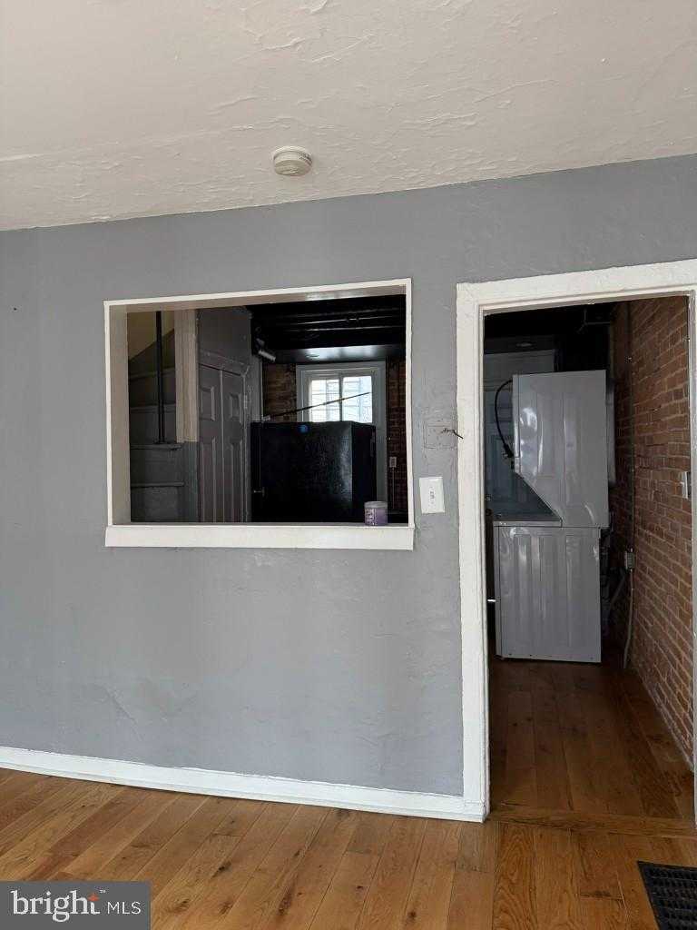 1607 Lemmon St photo 5