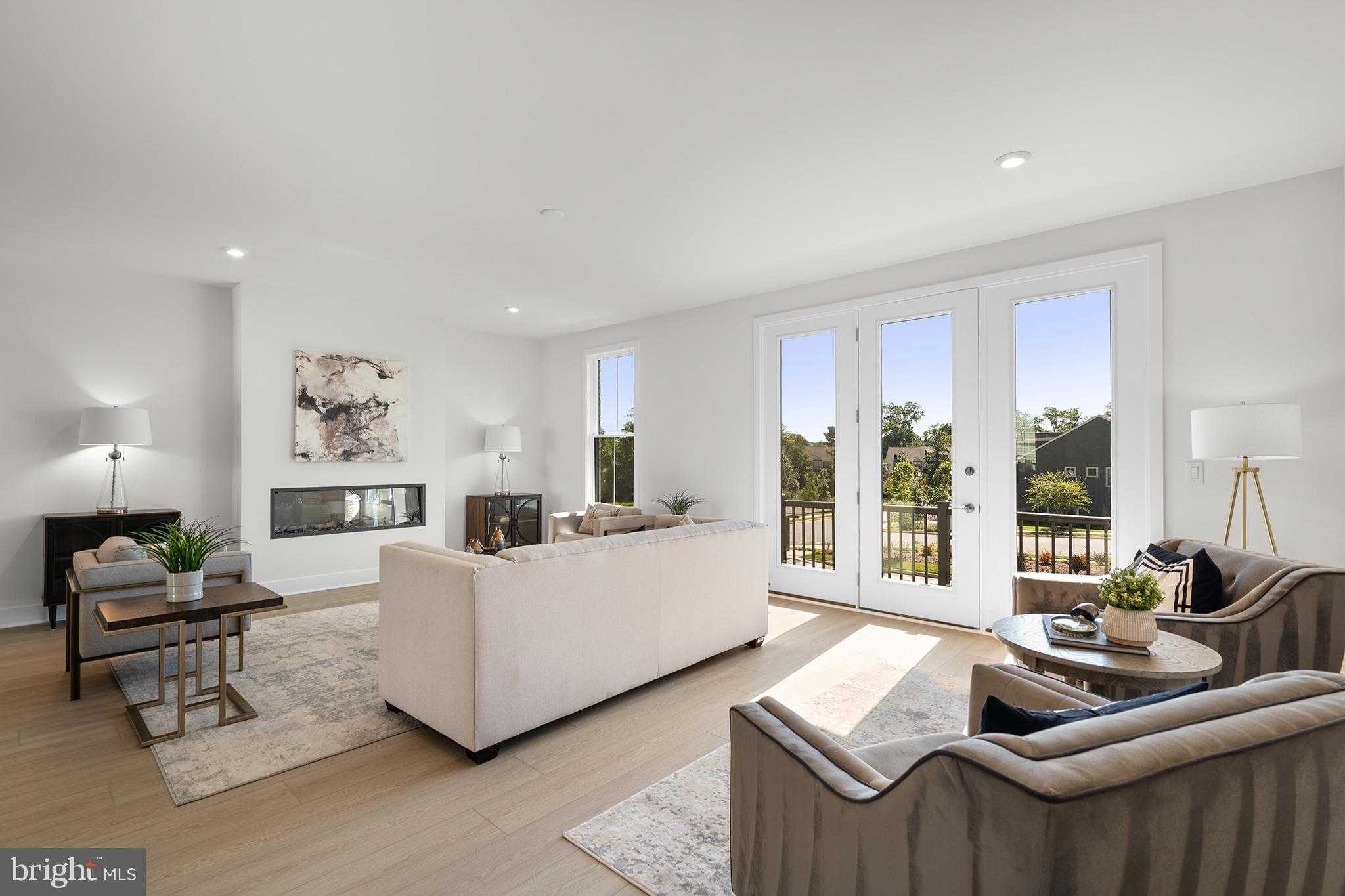 44508 Lowestoft Sq photo 2