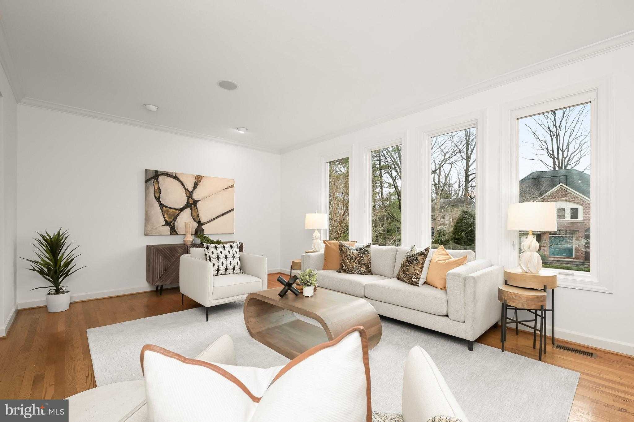 6628 Landon Ln photo 3