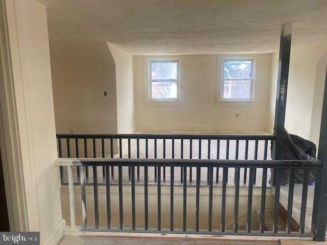 1306 E 33rd St photo 15