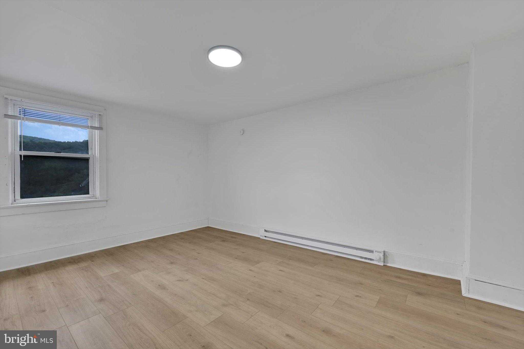 231 Valley St photo 22