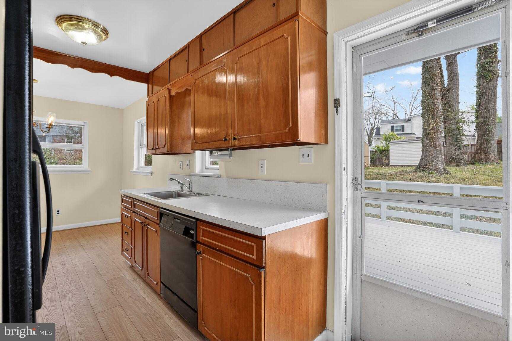 3601 Crest Dr photo 11