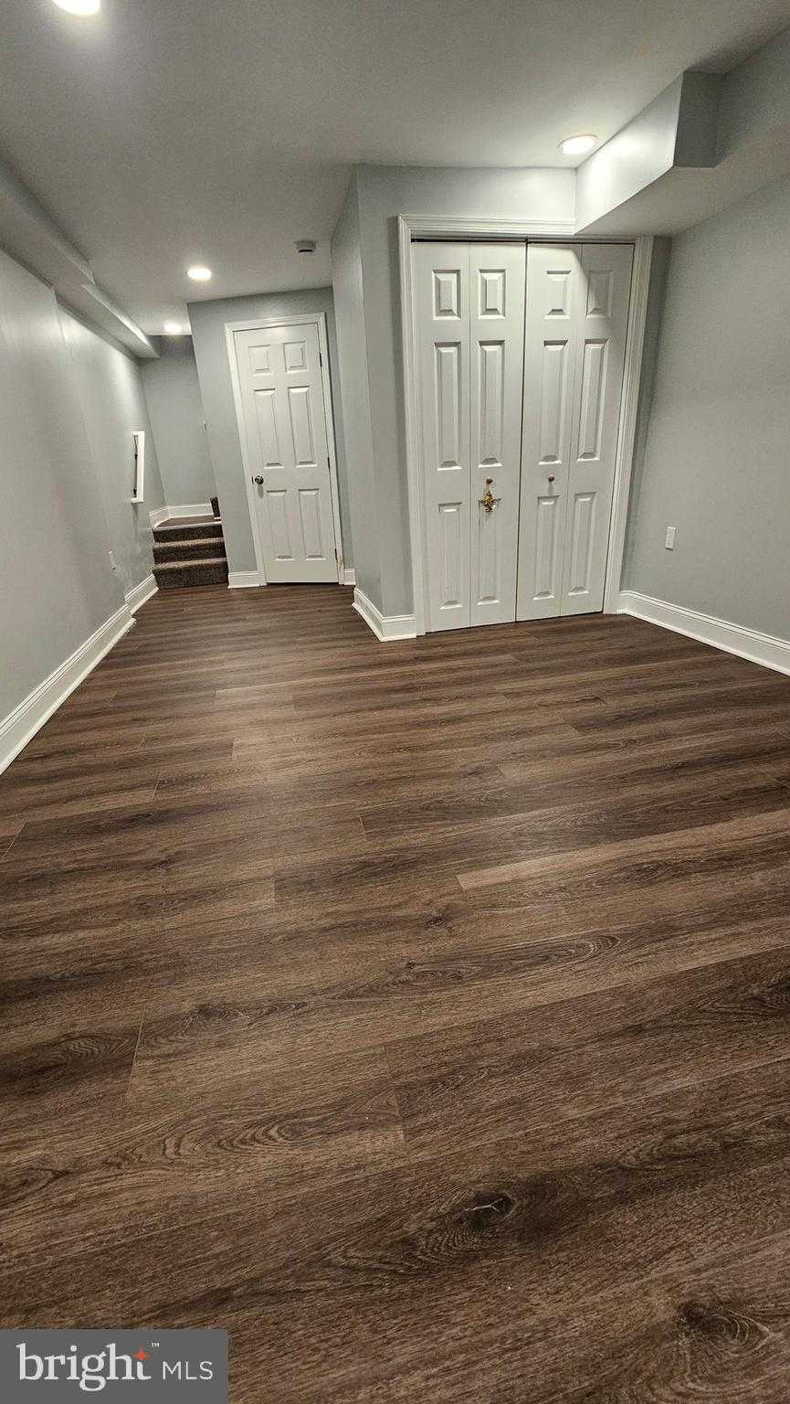 2805 Erdman Ave photo 20