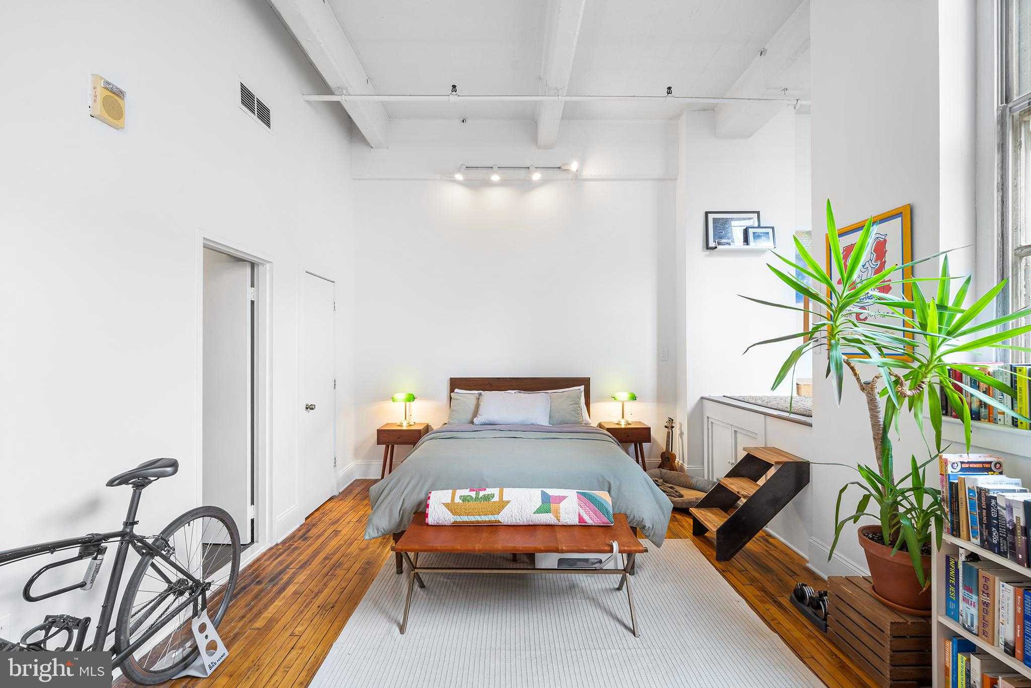 1238 Callowhill St Ste 202 photo 17