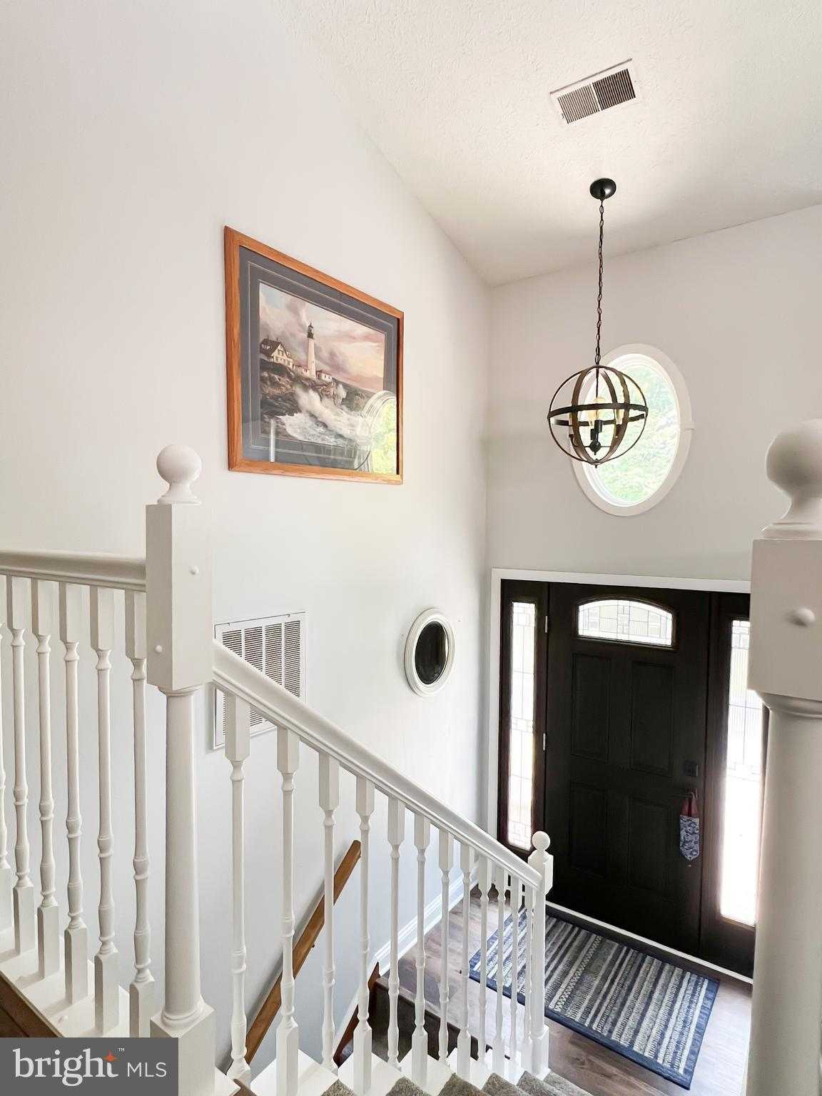 268 Kestrel Dr photo 3