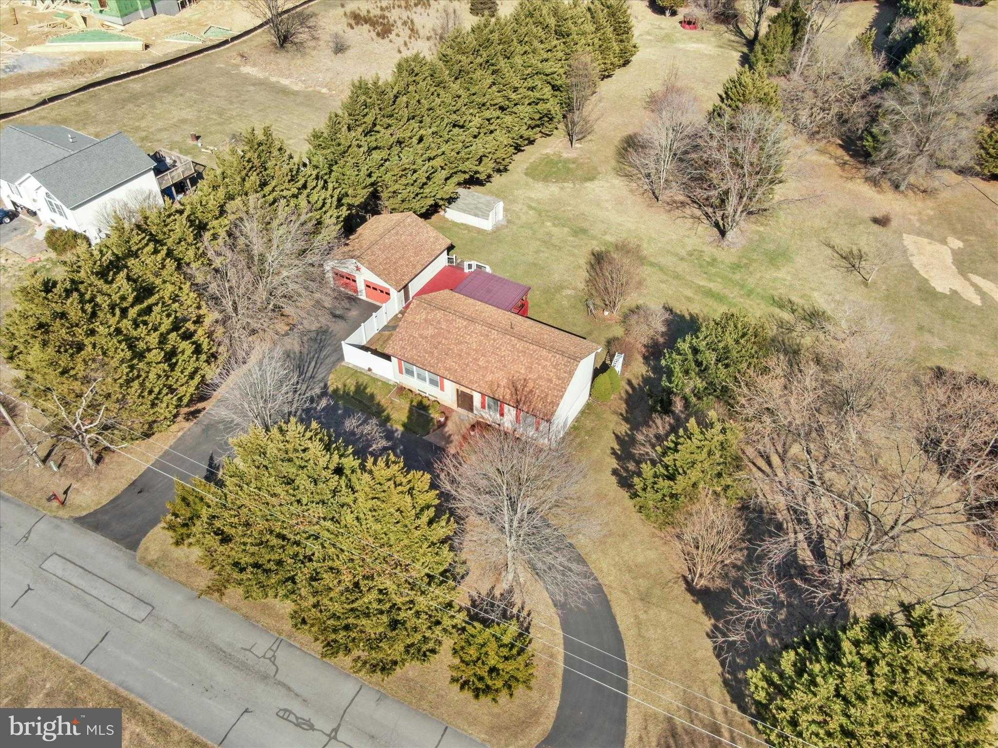 268 Kestrel Dr photo 42