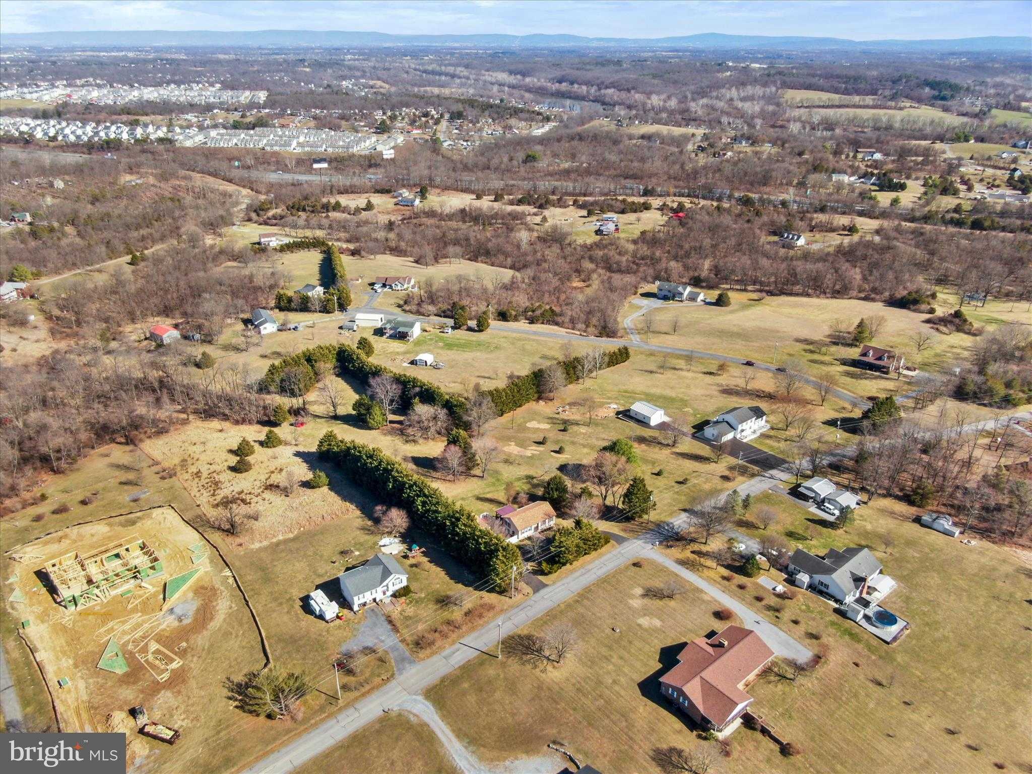 268 Kestrel Dr photo 45